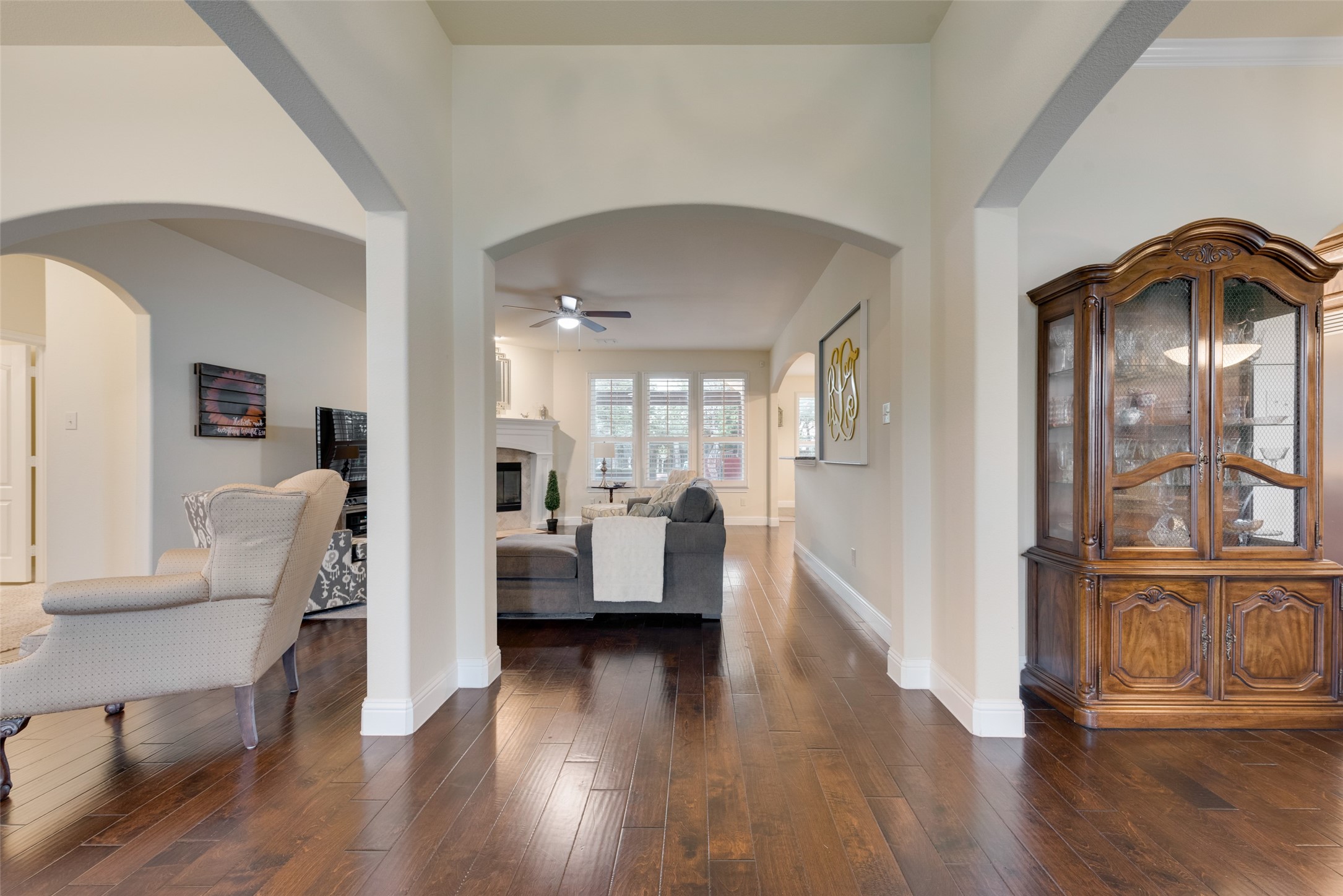 5046 Red Oak Drive