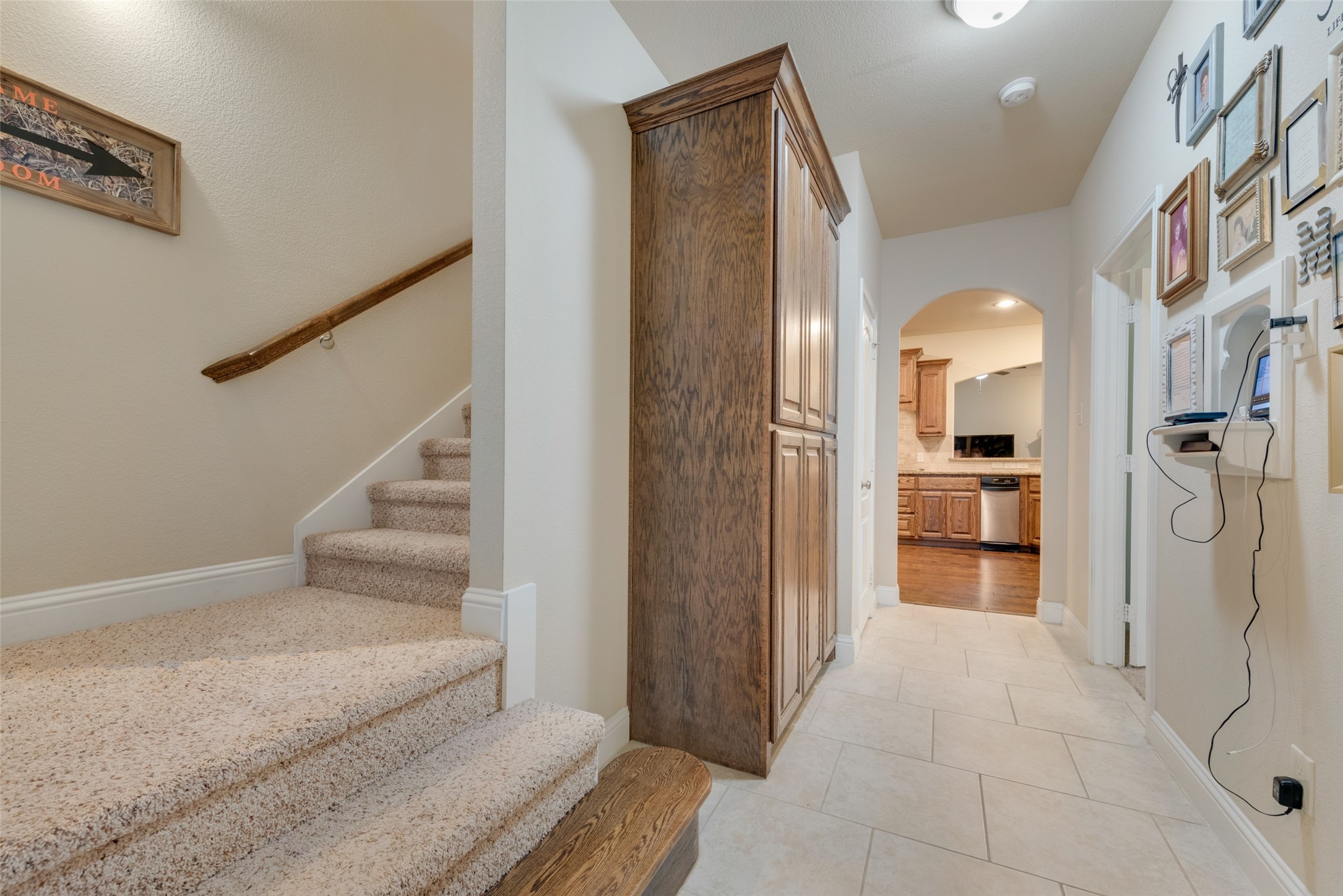 5046 Red Oak Drive