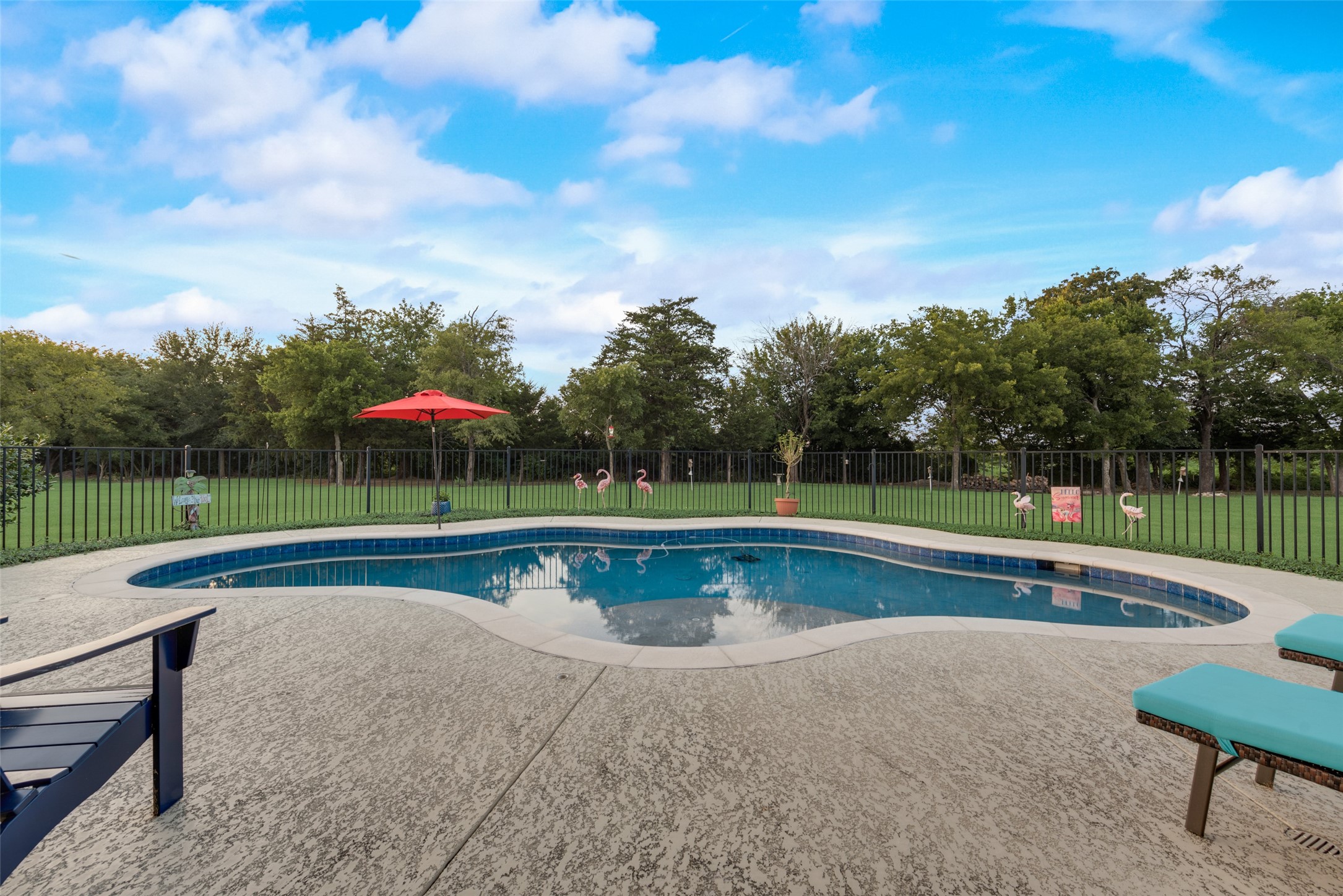 5046 Red Oak Drive