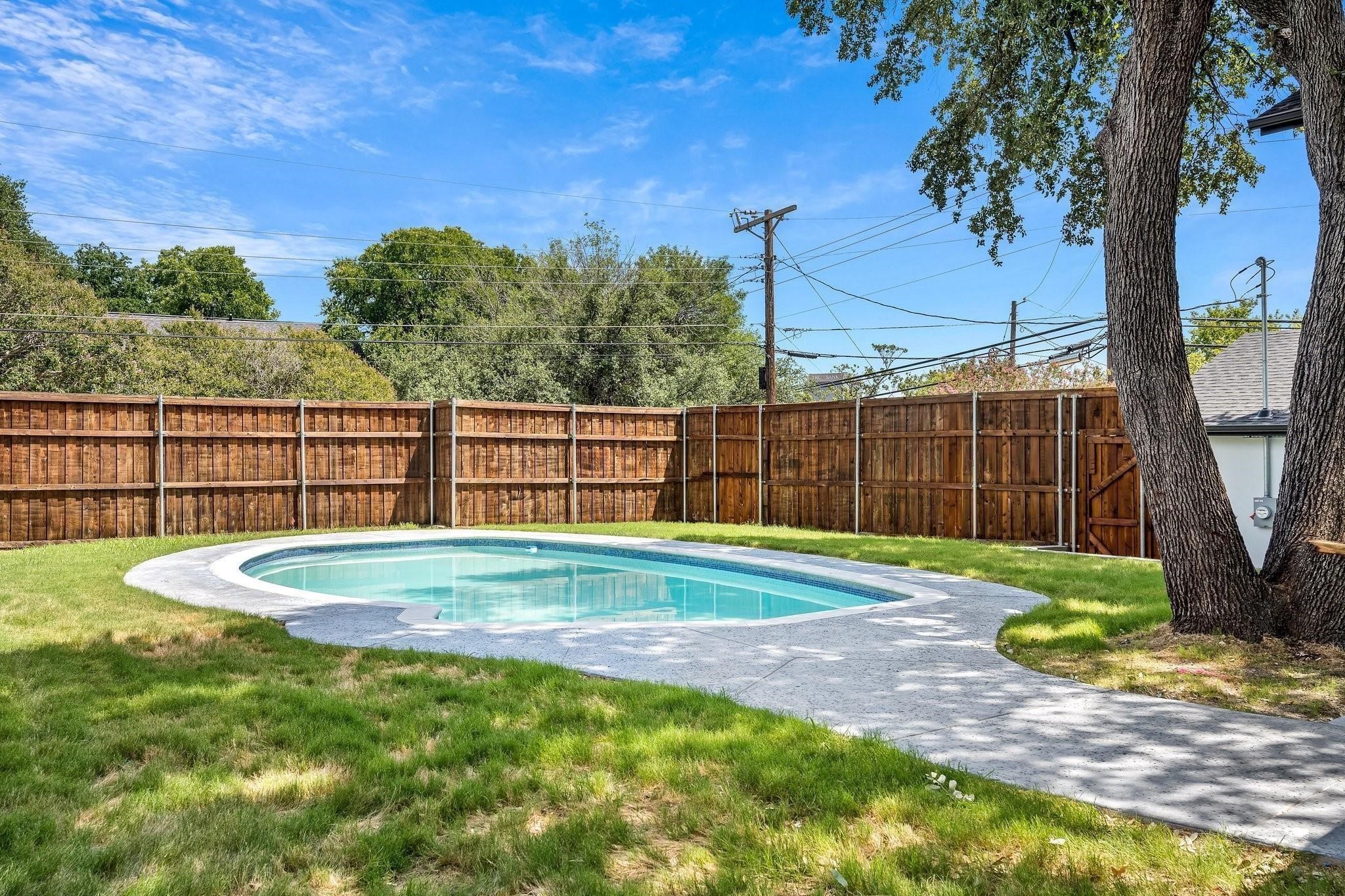 13306 Rolling Hills Lane