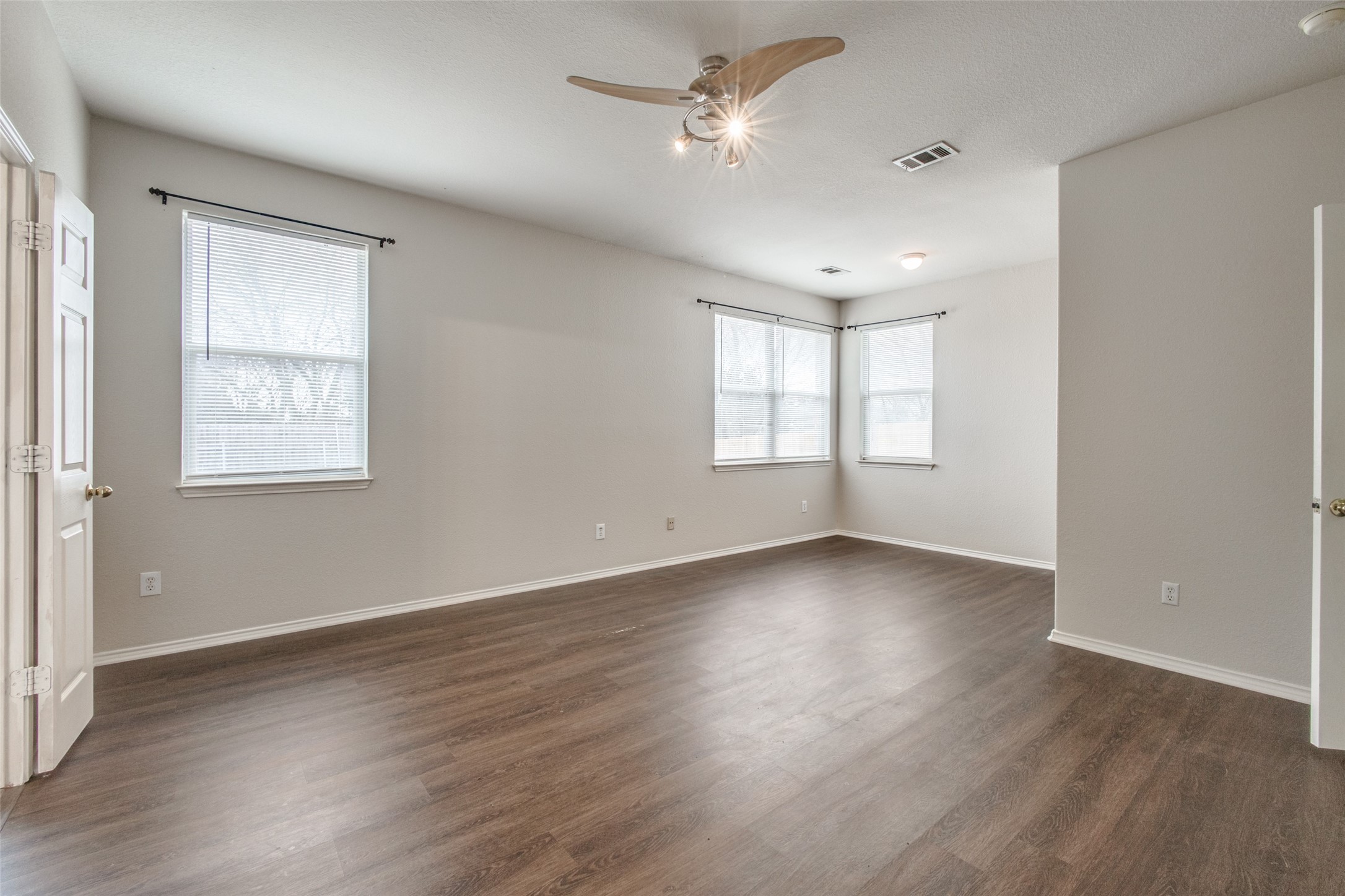 3483 Smoketree Drive