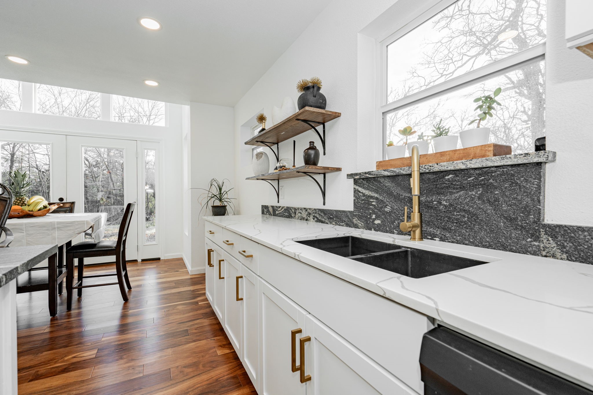 2411 Live Oak Street