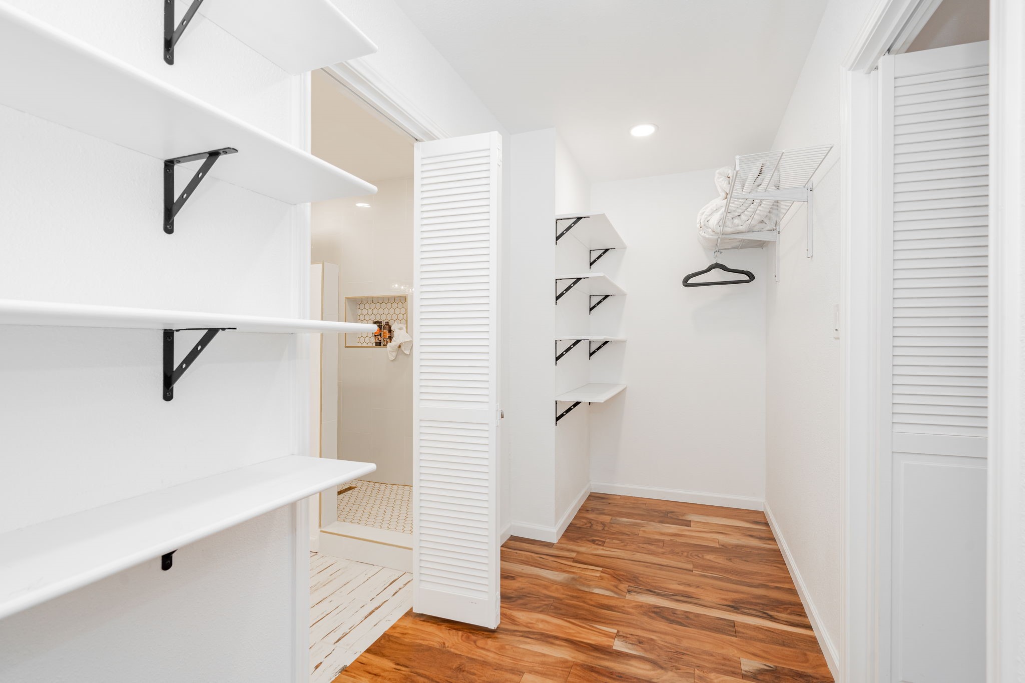 2411 Live Oak Street