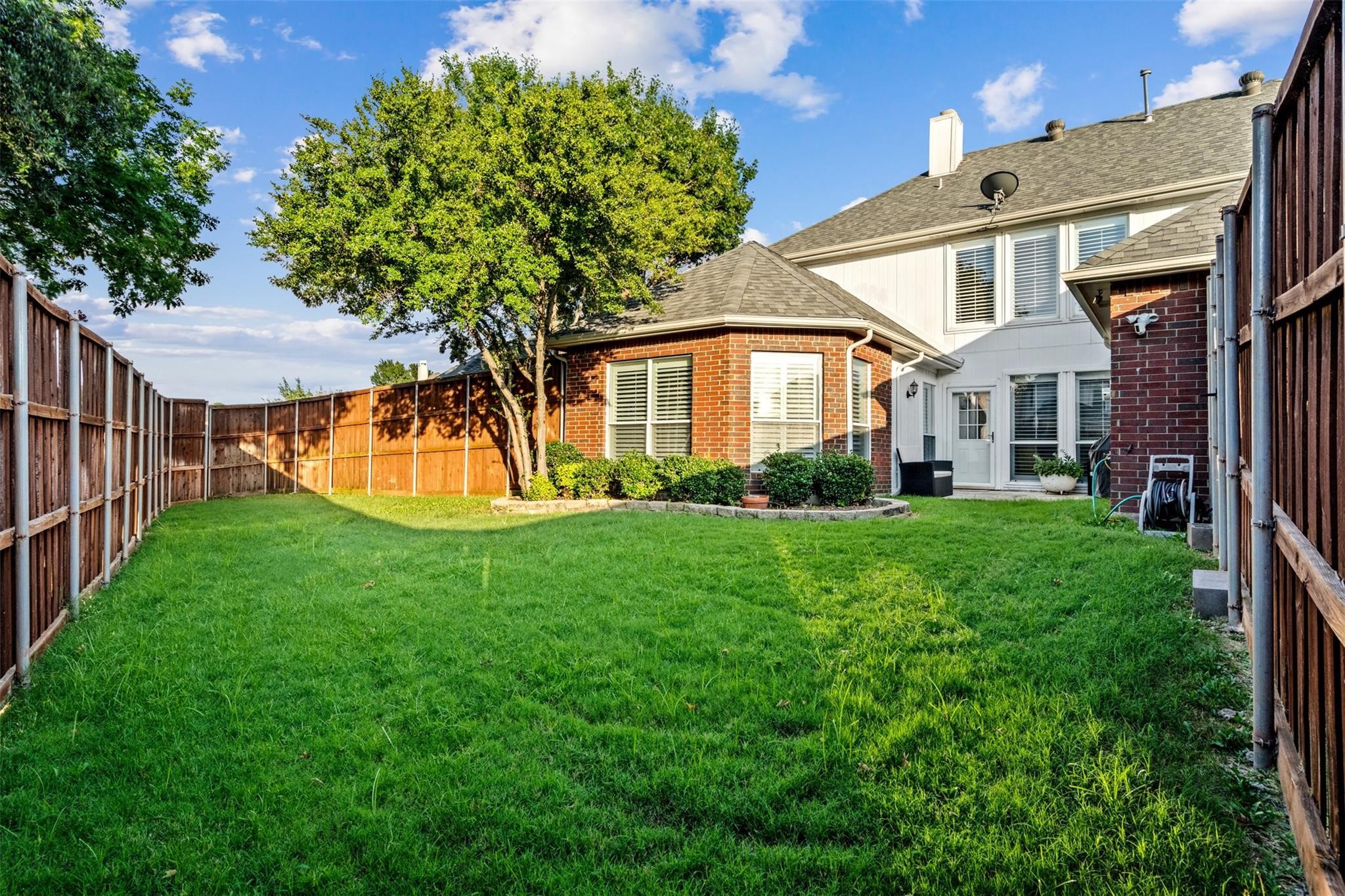 2513 Leicester Court