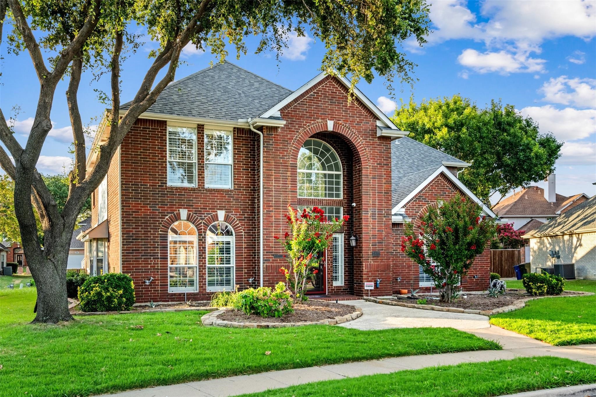 2513 Leicester Court