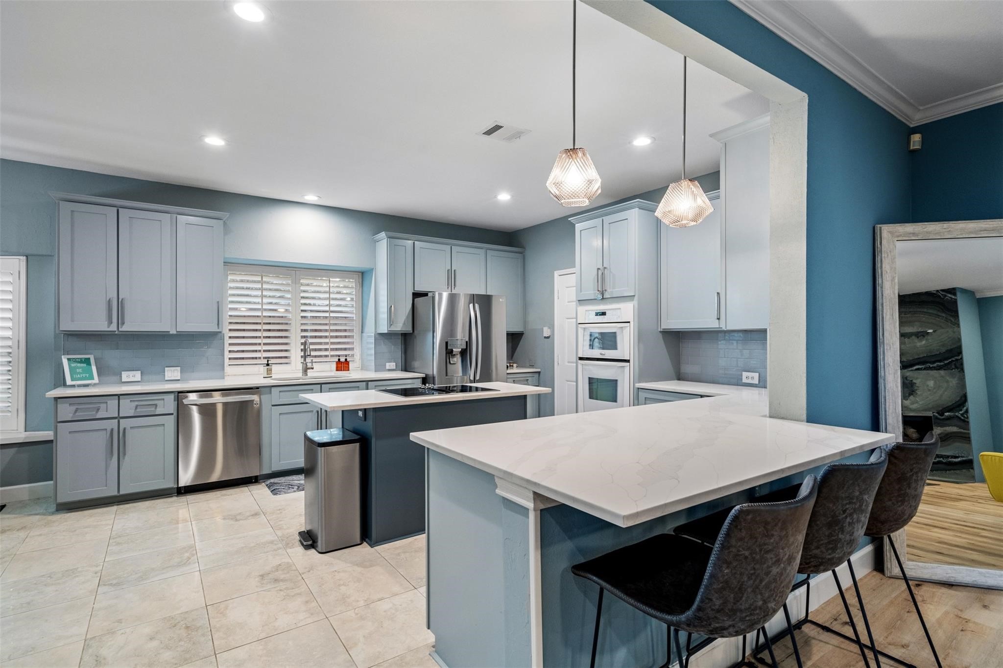 2513 Leicester Court