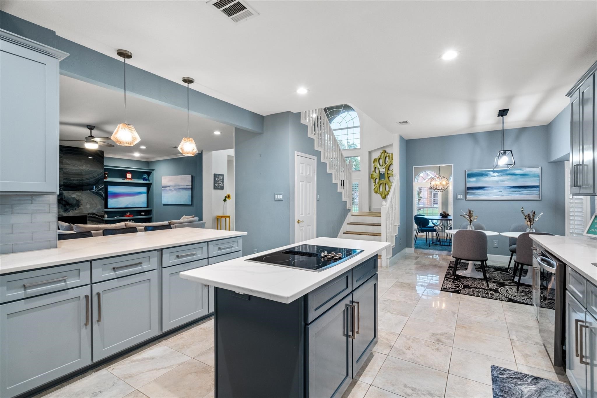 2513 Leicester Court