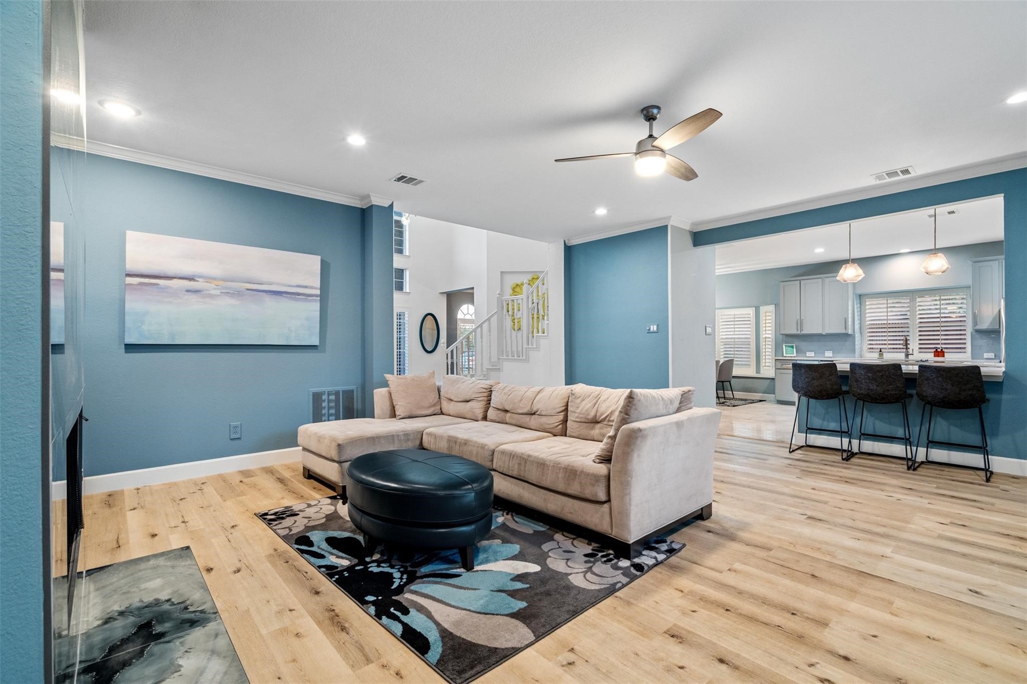 2513 Leicester Court