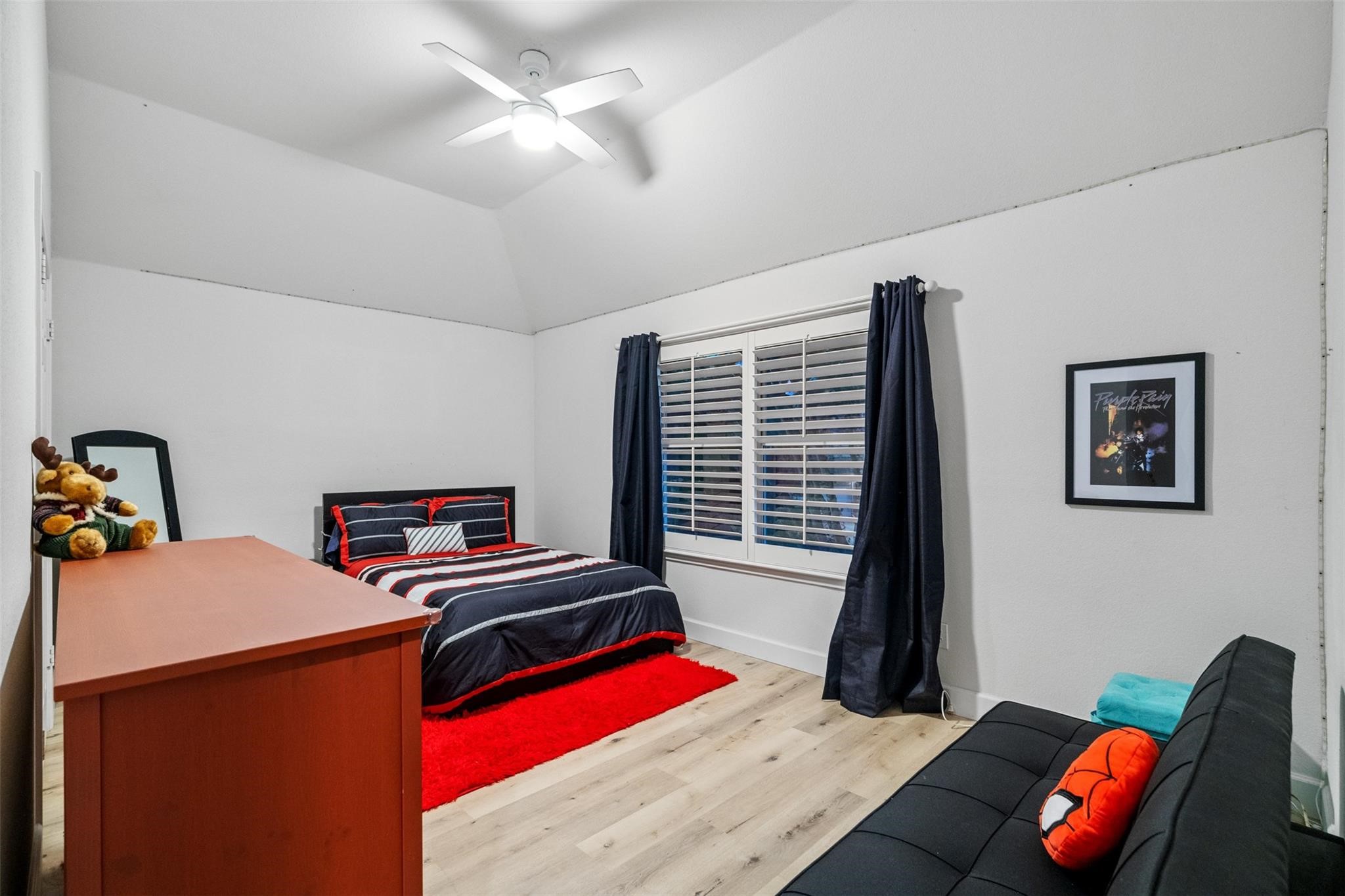 2513 Leicester Court