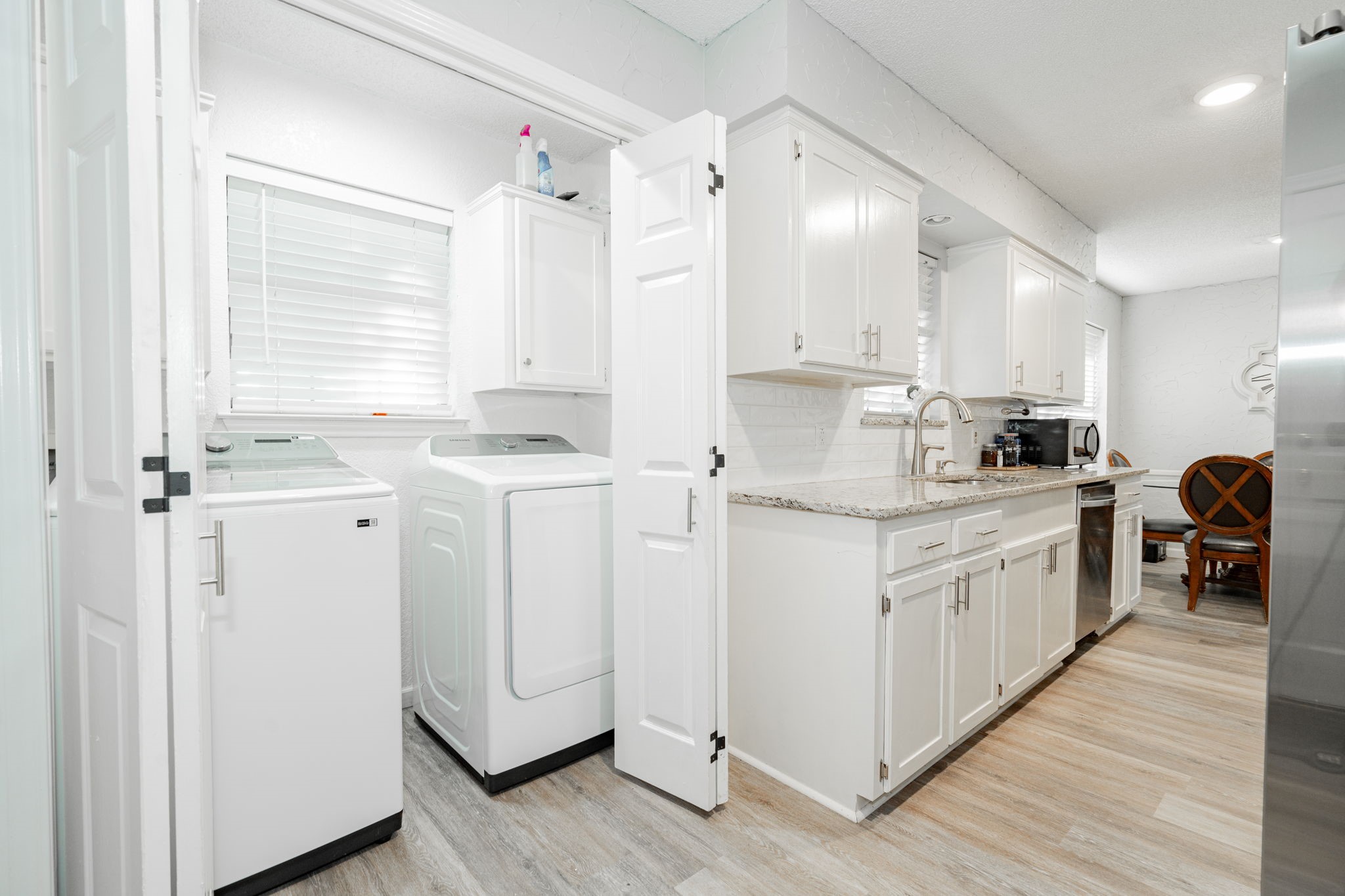 1025 Country Lane