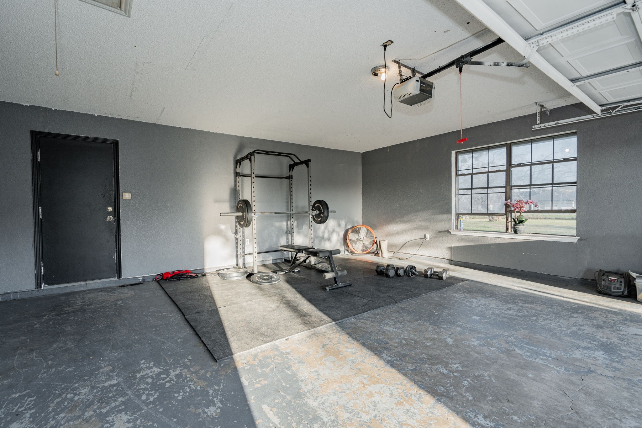 1025 Country Lane