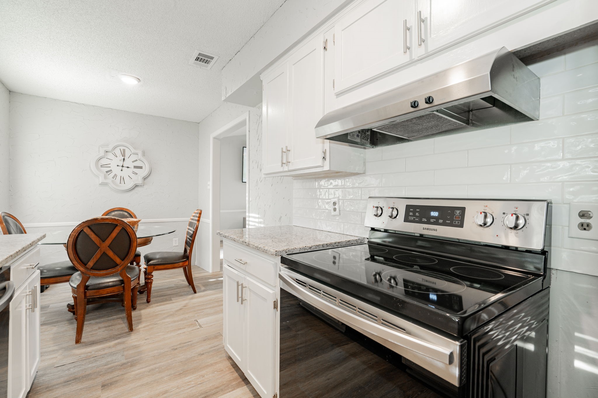 1025 Country Lane