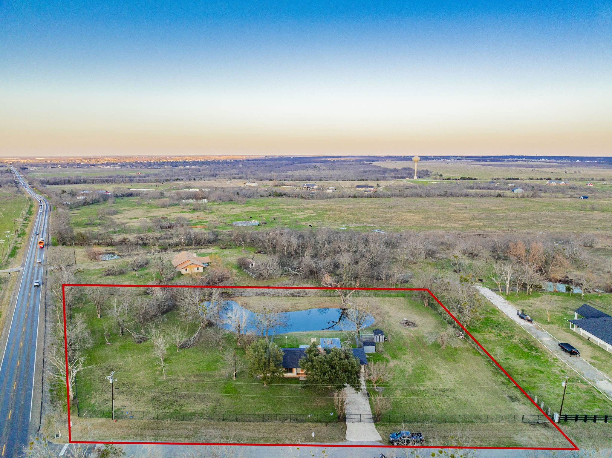 1025 Country Lane