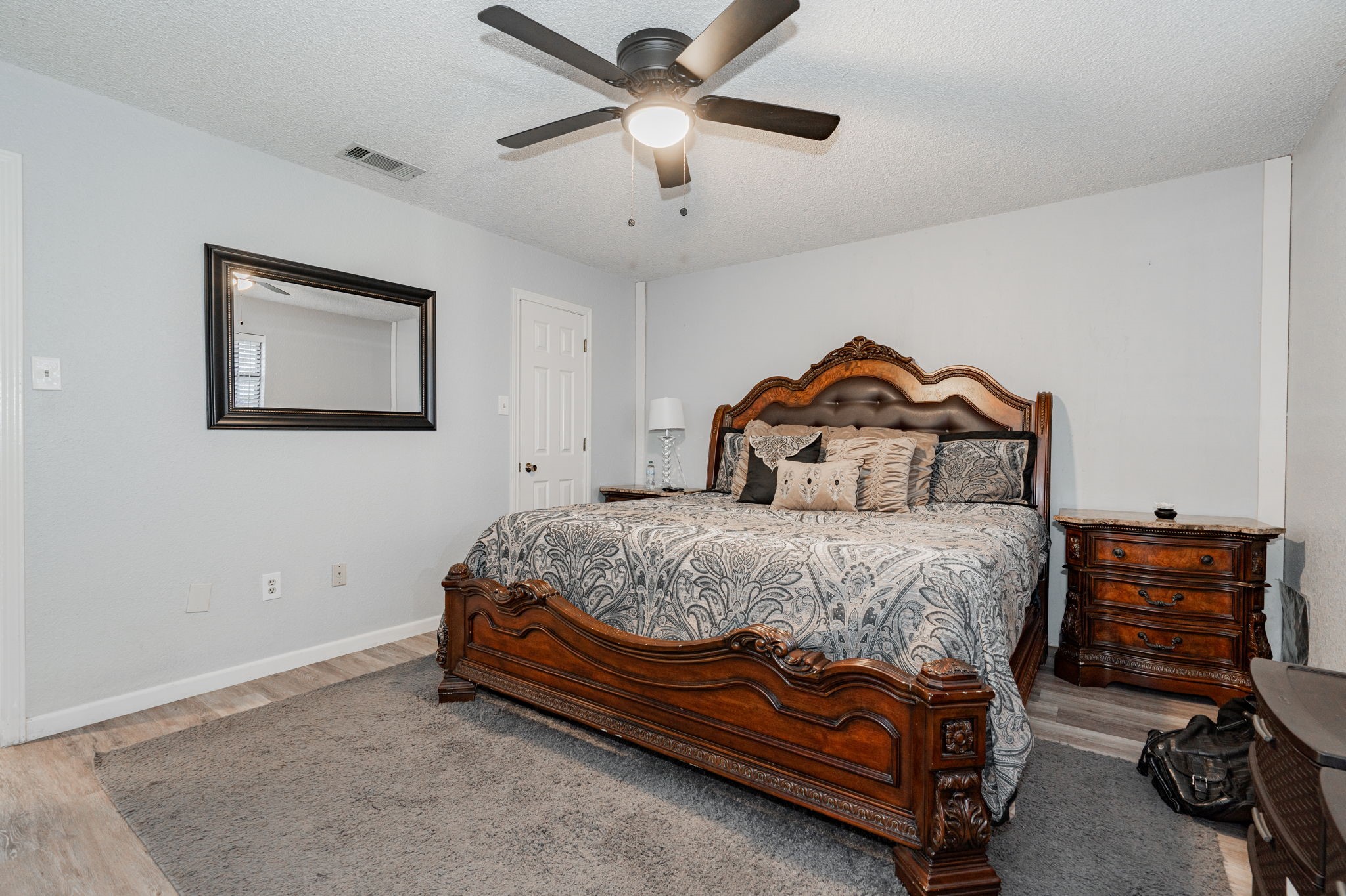 1025 Country Lane