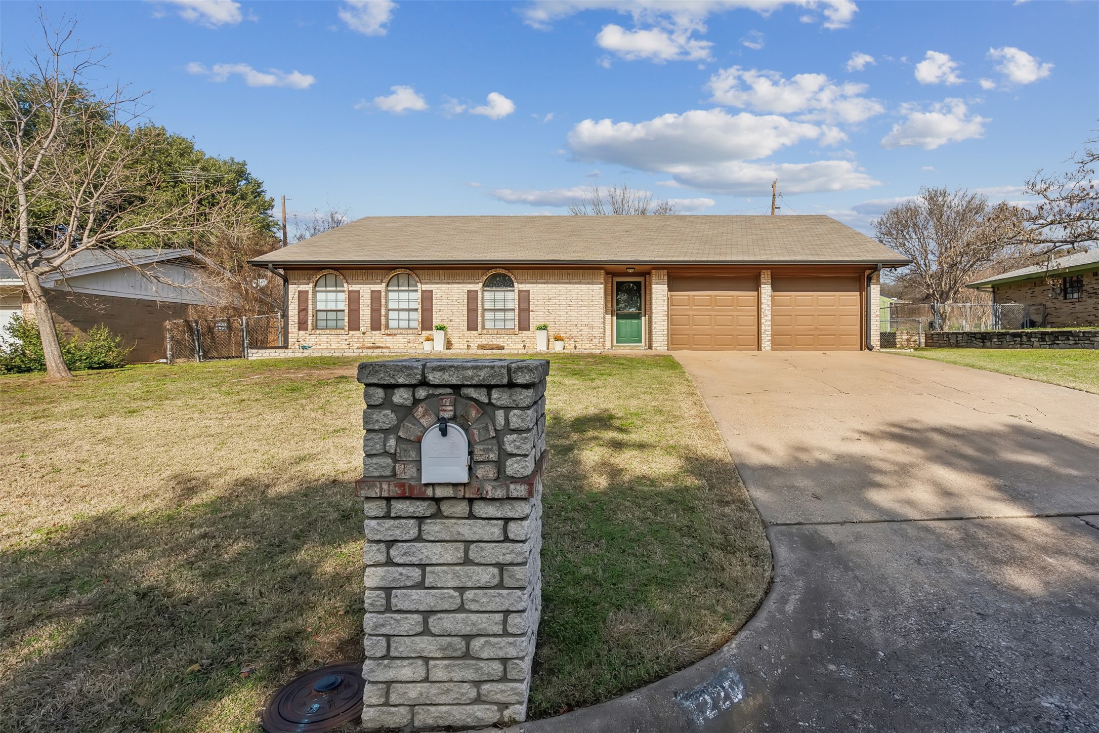 1220 Julie Street