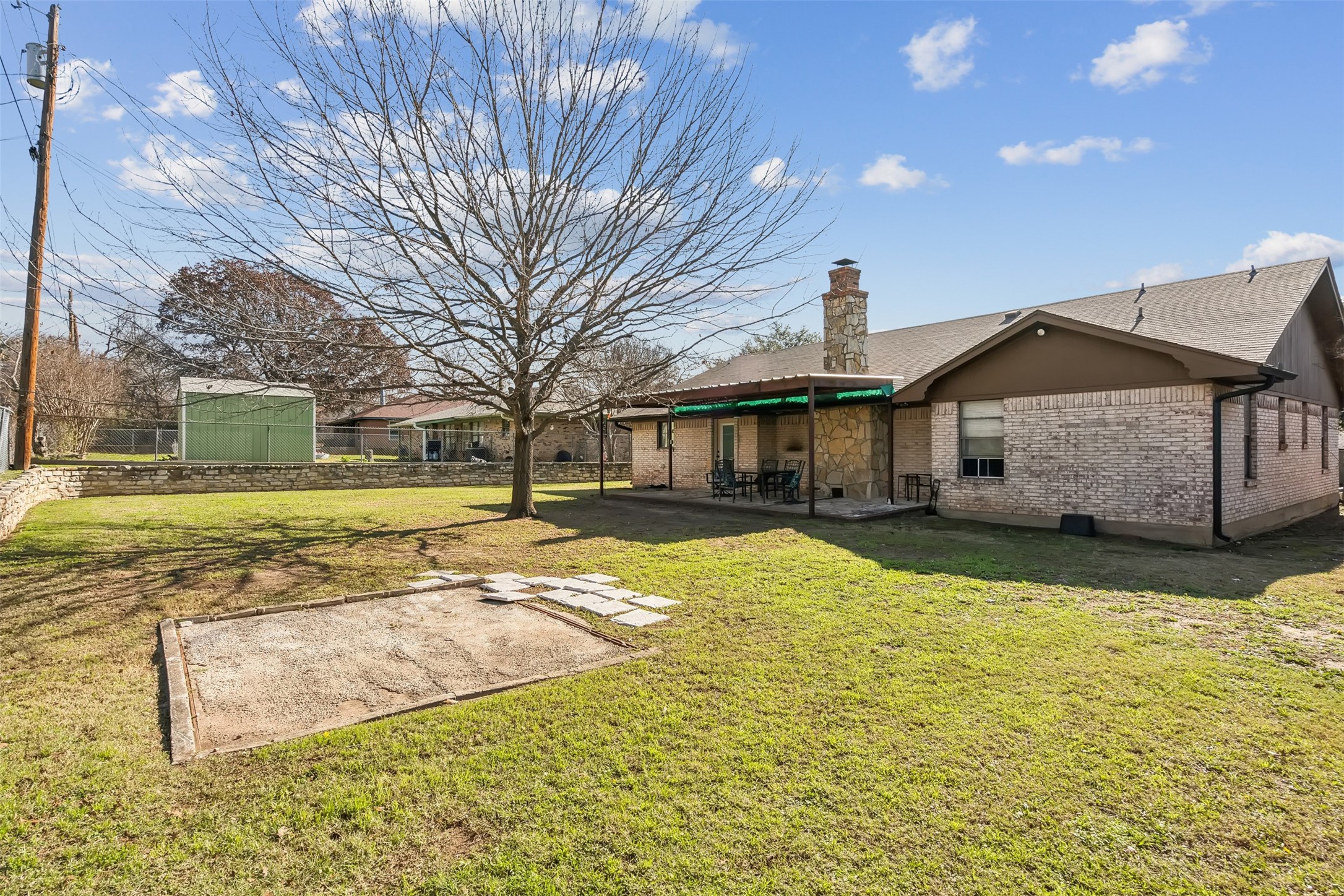 1220 Julie Street