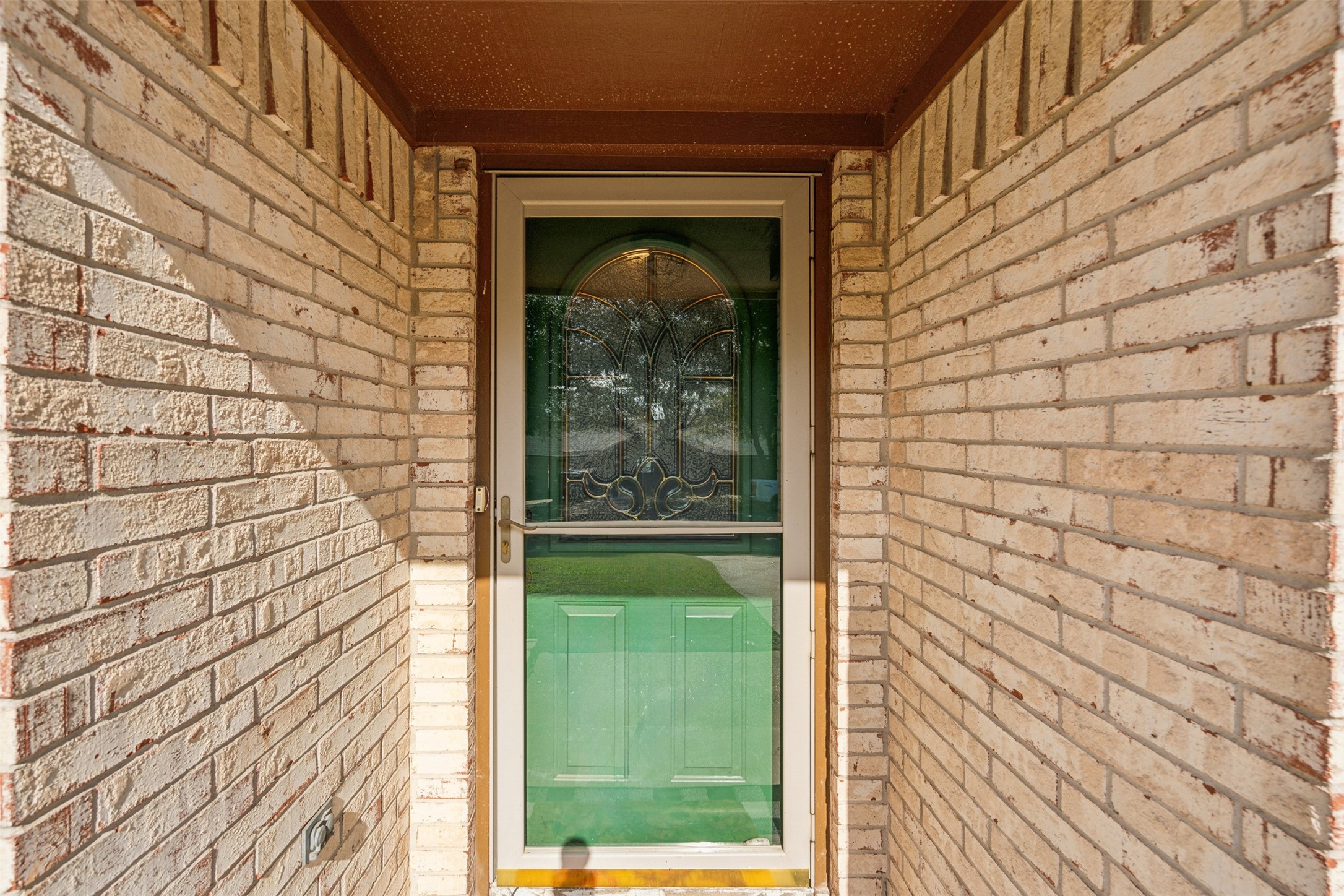 1220 Julie Street