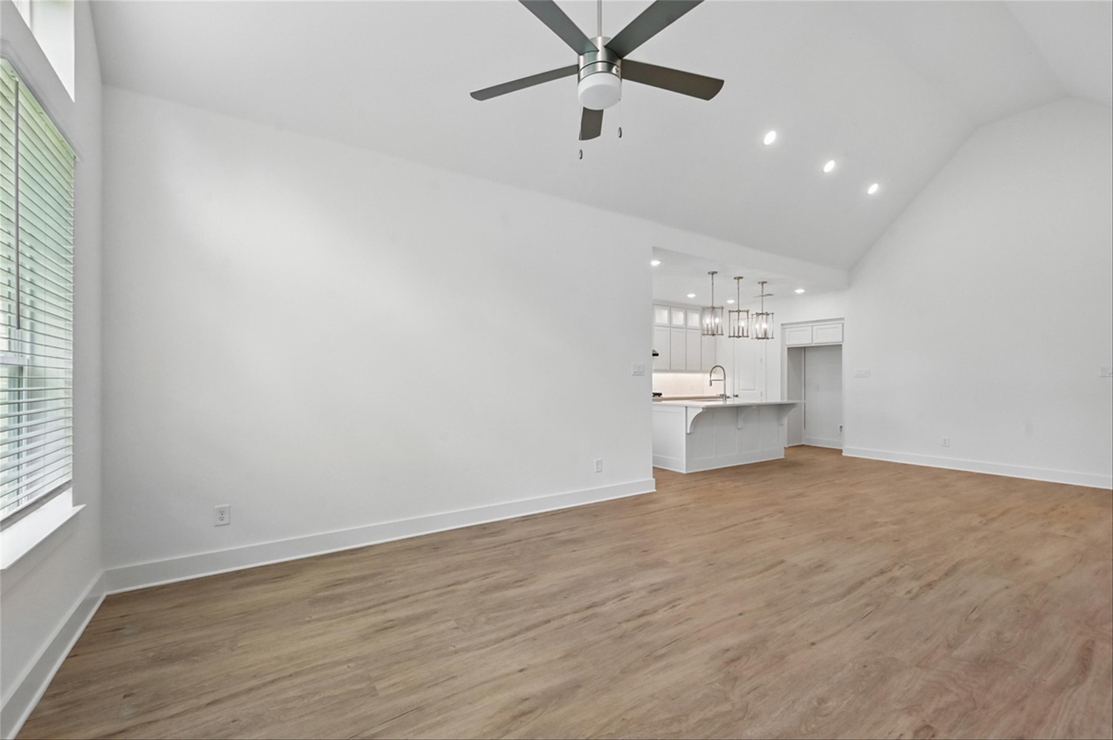 1748 Secco Way