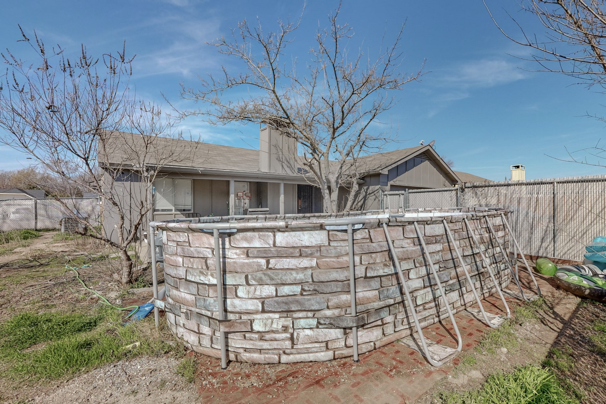 2126 Highwood Drive