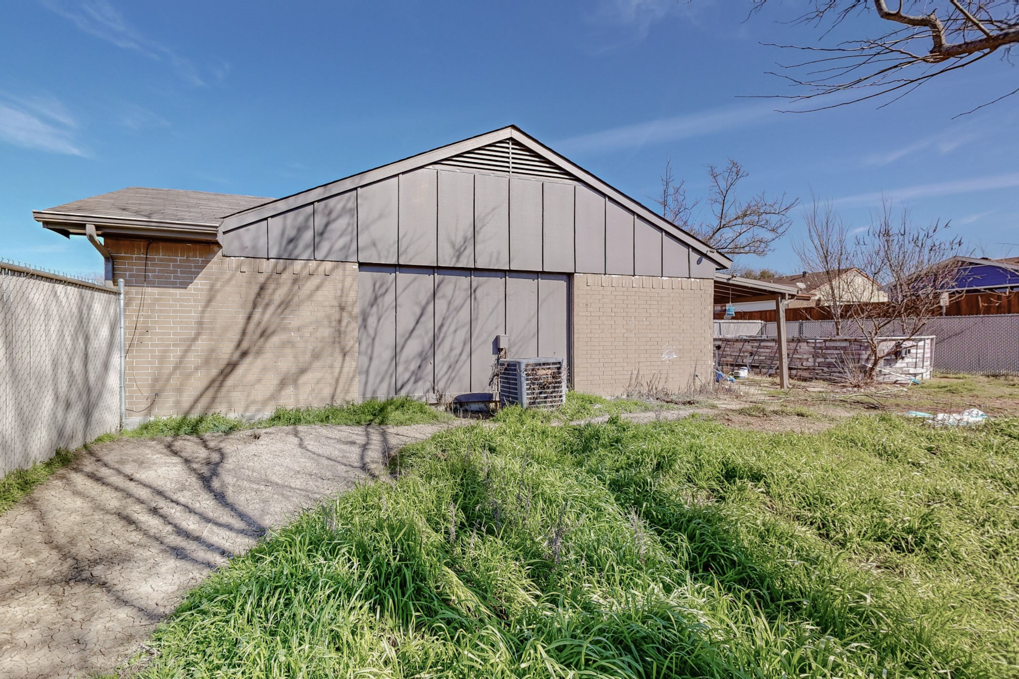 2126 Highwood Drive