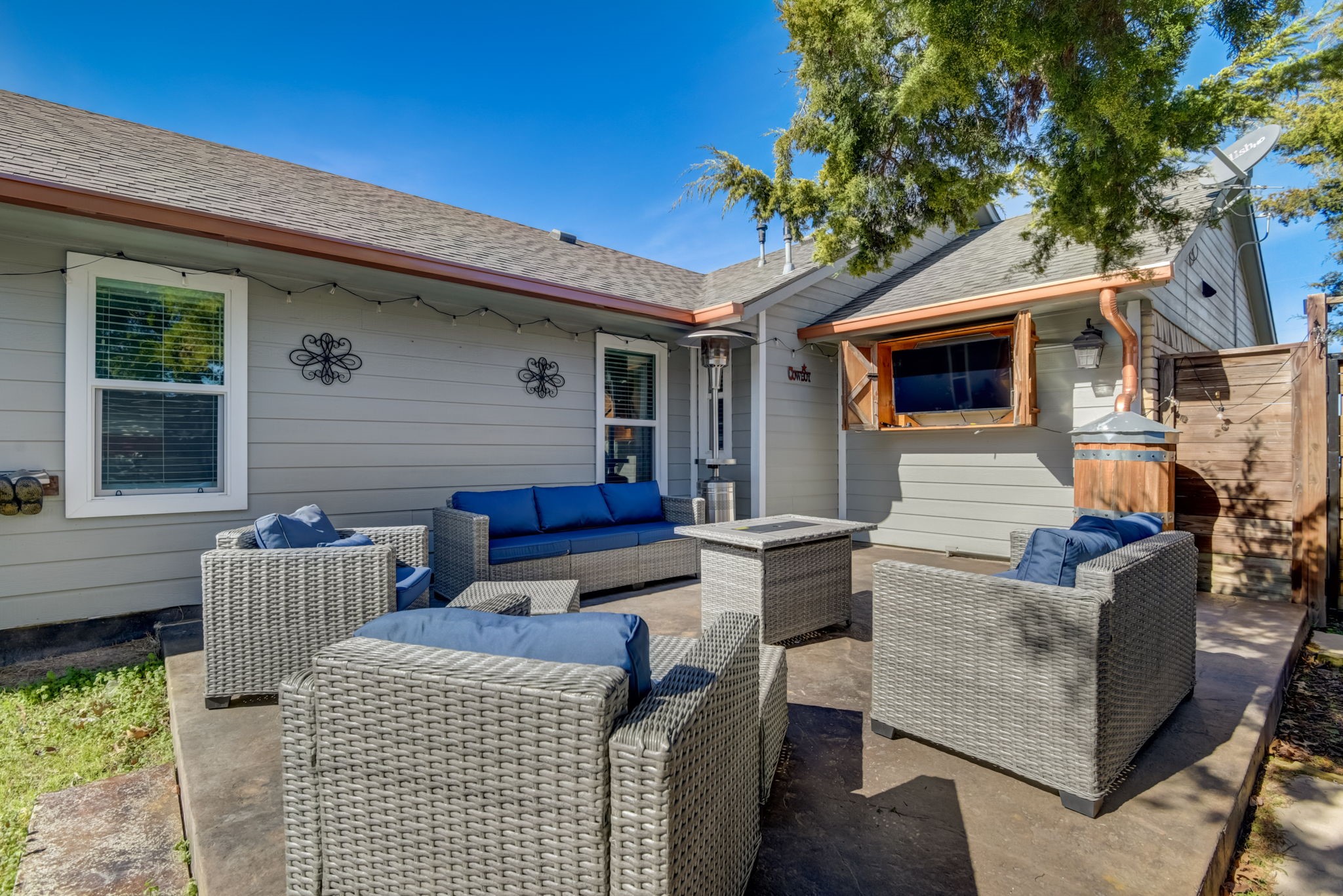 405 Hubbard