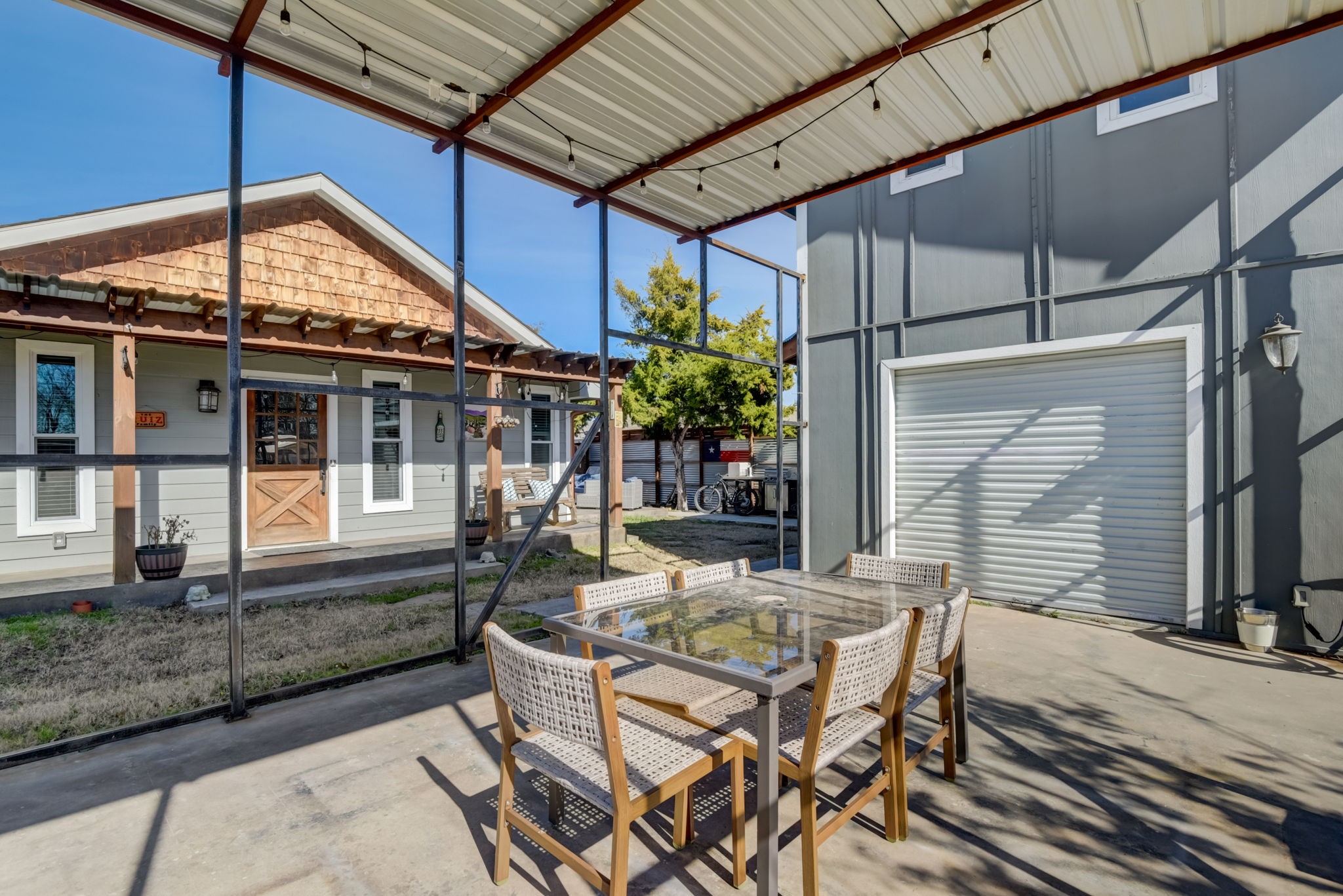 405 Hubbard
