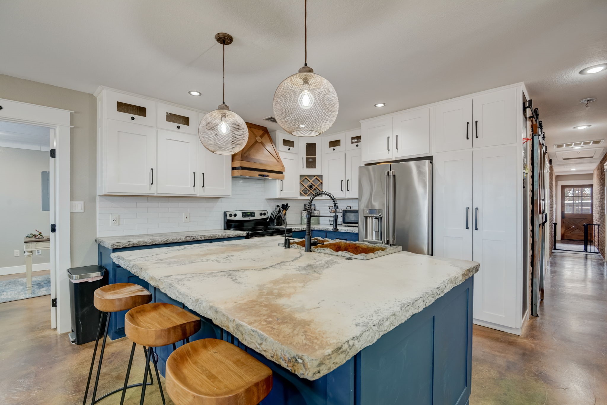 405 Hubbard
