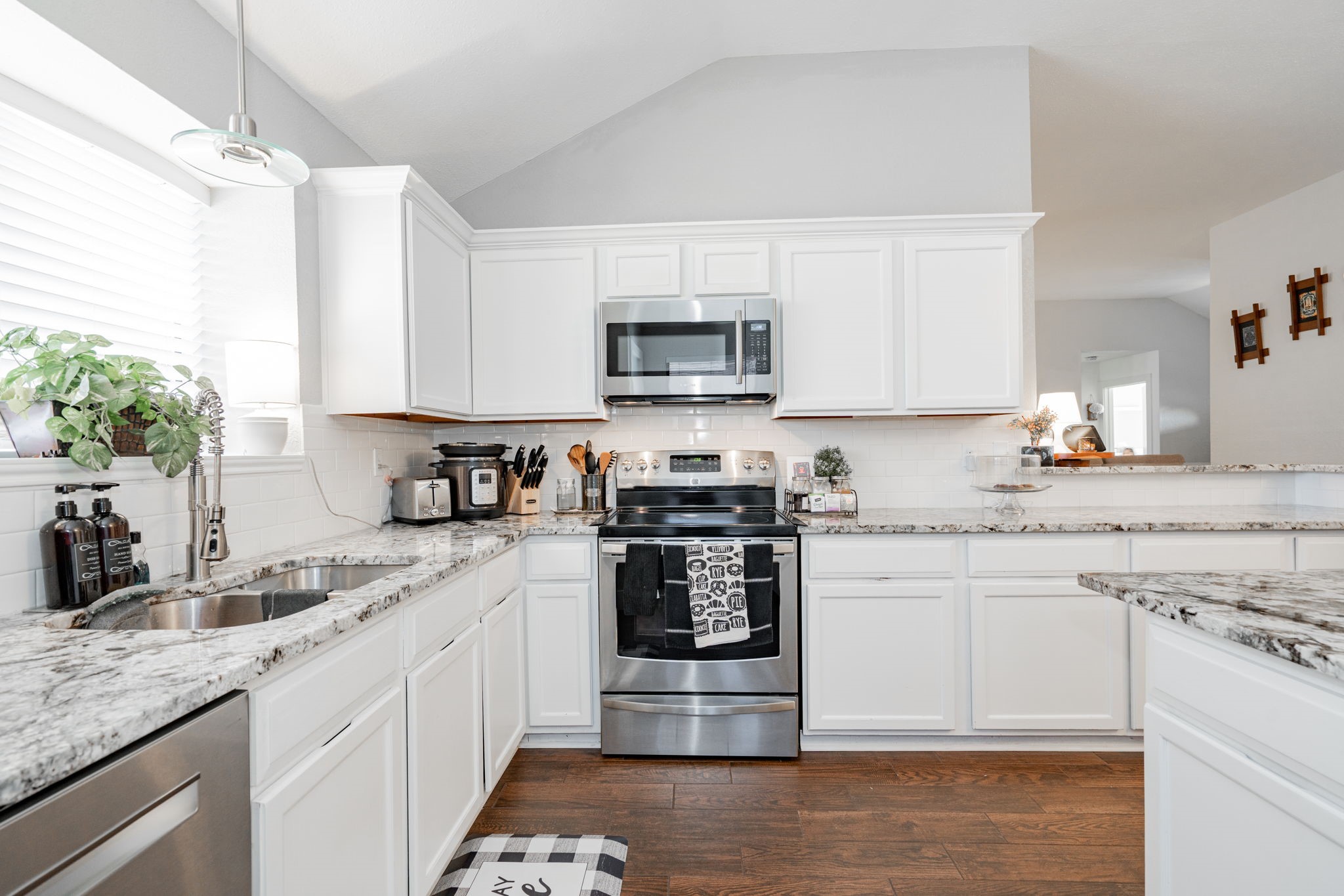 1407 Flameleaf Drive