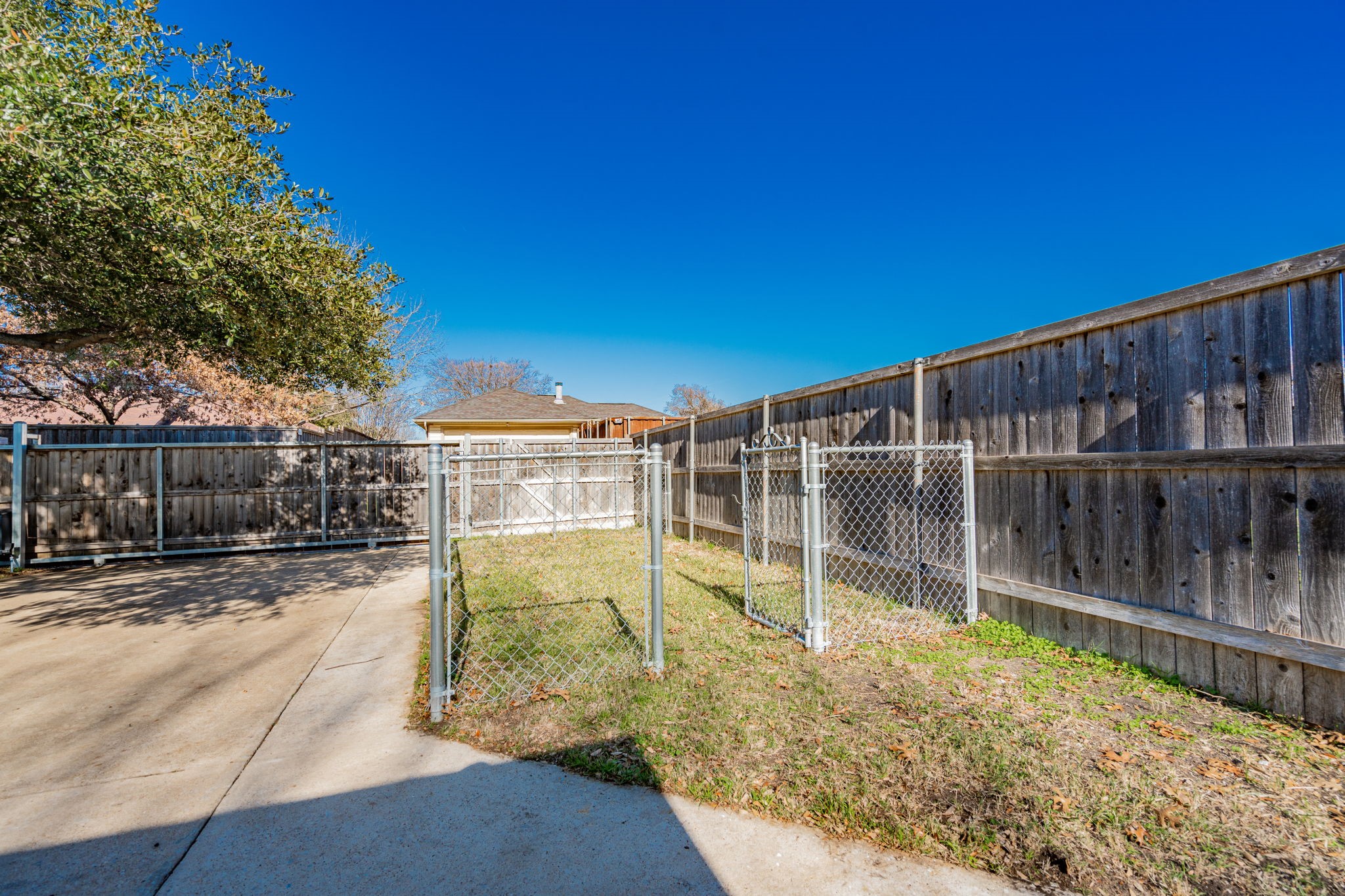 1407 Flameleaf Drive