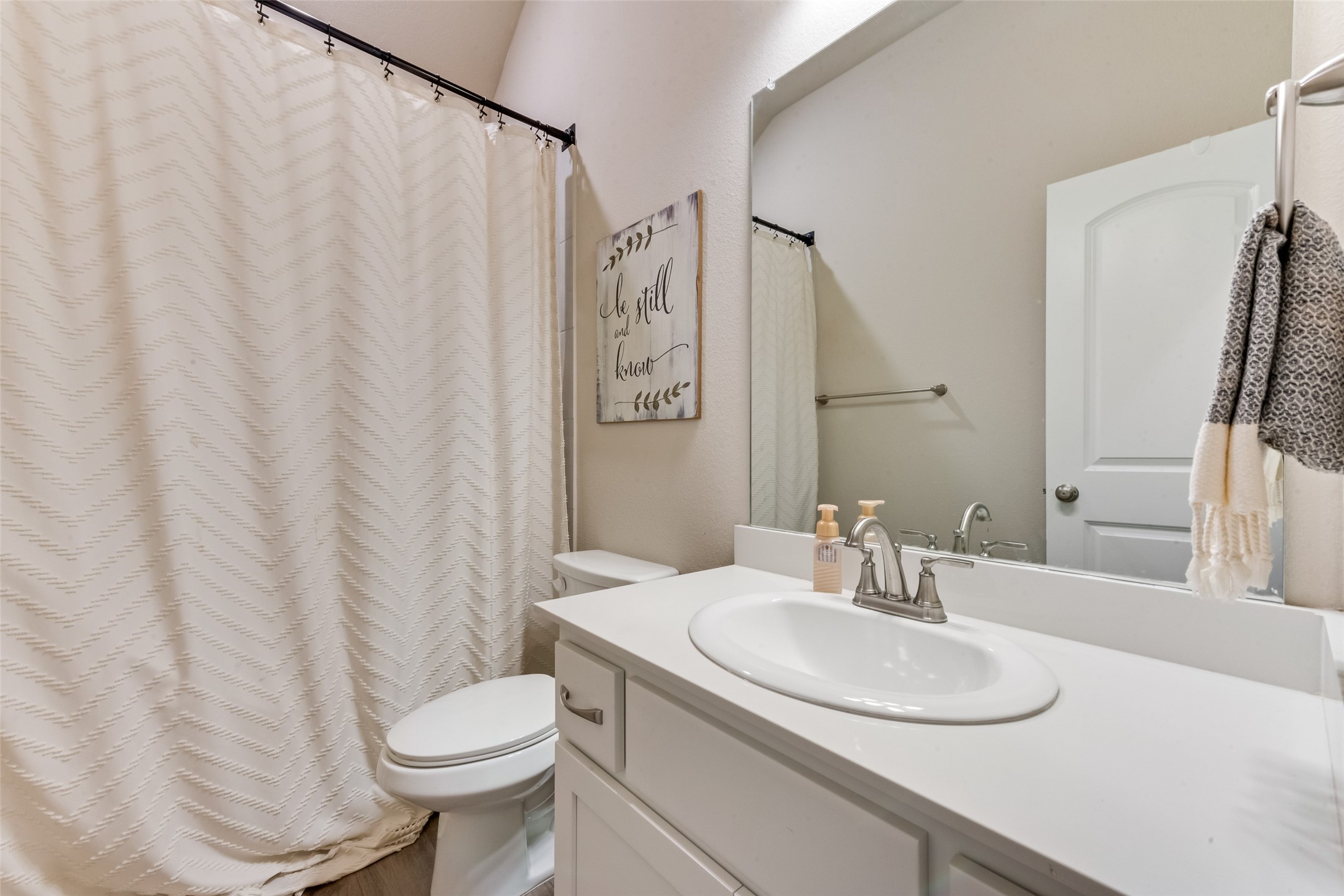 6605 Theale Court
