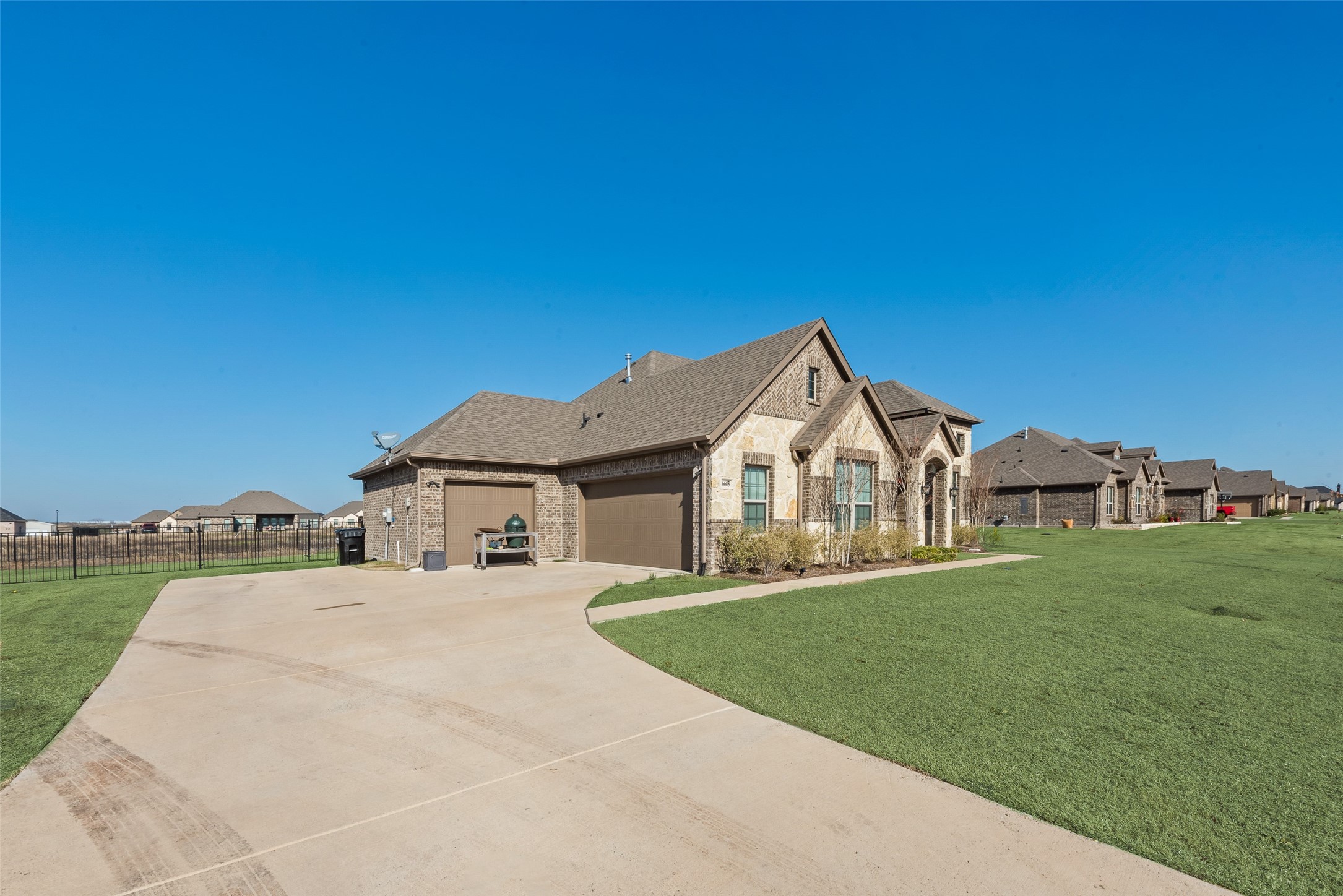 6605 Theale Court