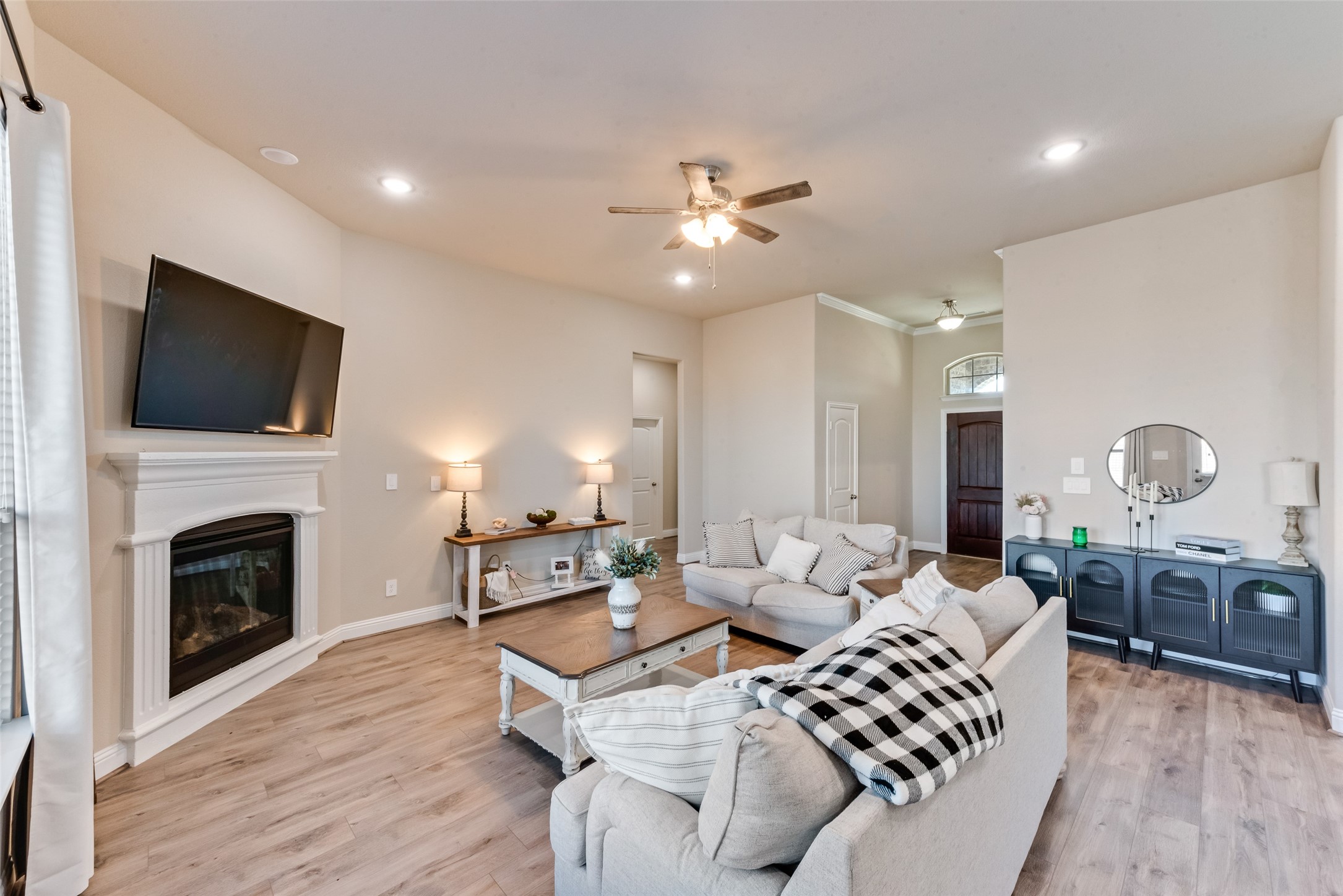 6605 Theale Court
