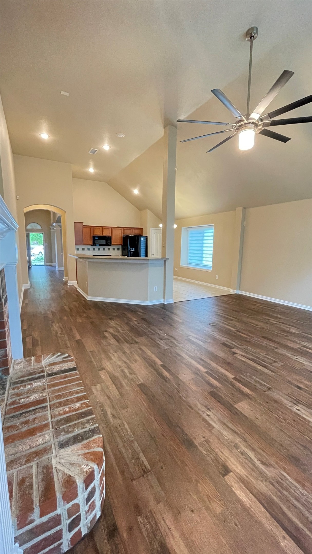 1822 Hollow Creek Court