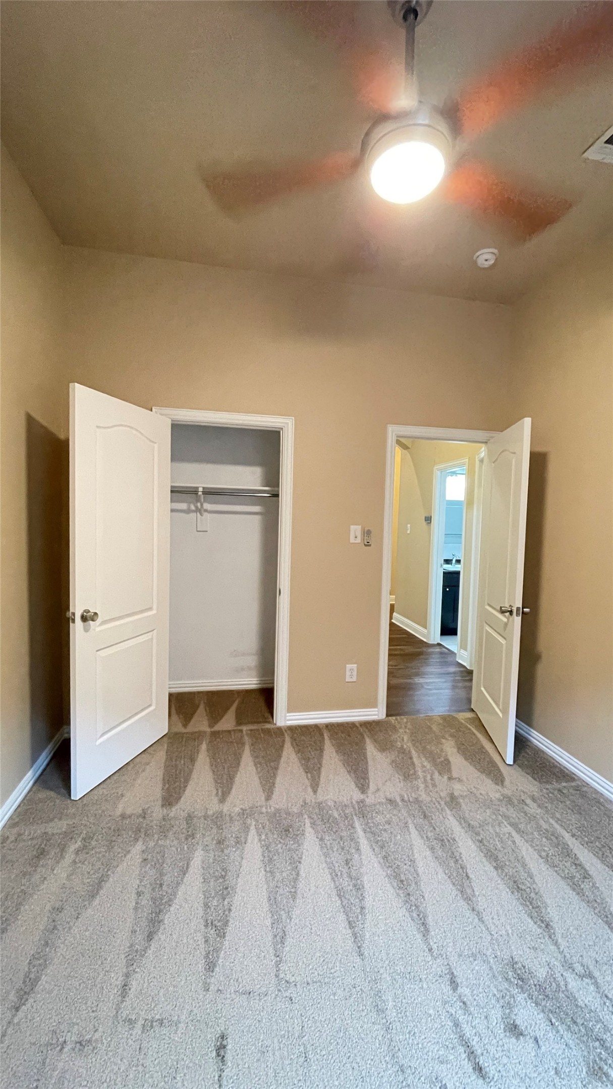 1822 Hollow Creek Court