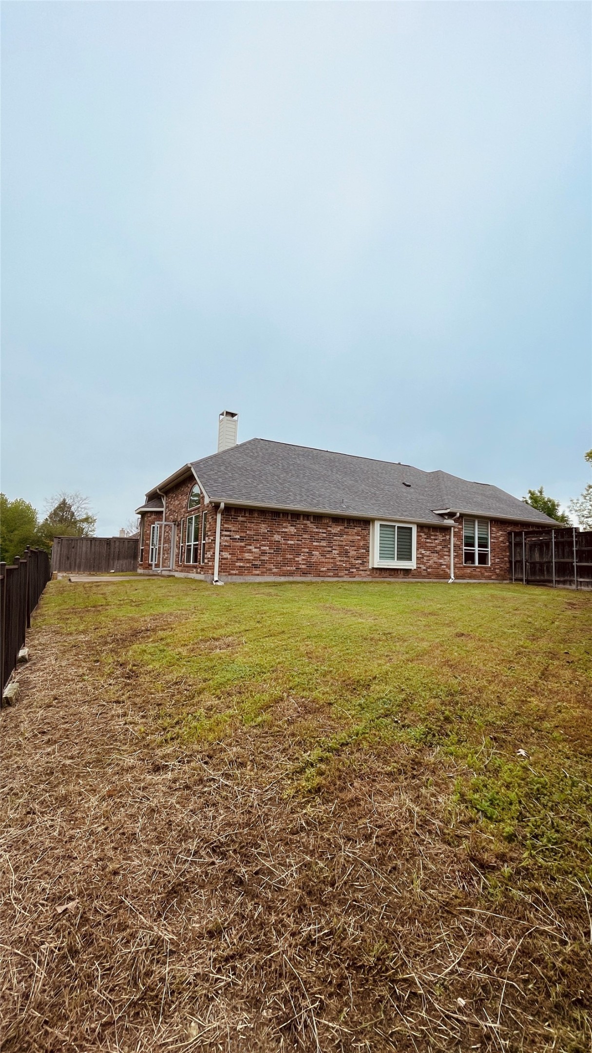 1822 Hollow Creek Court