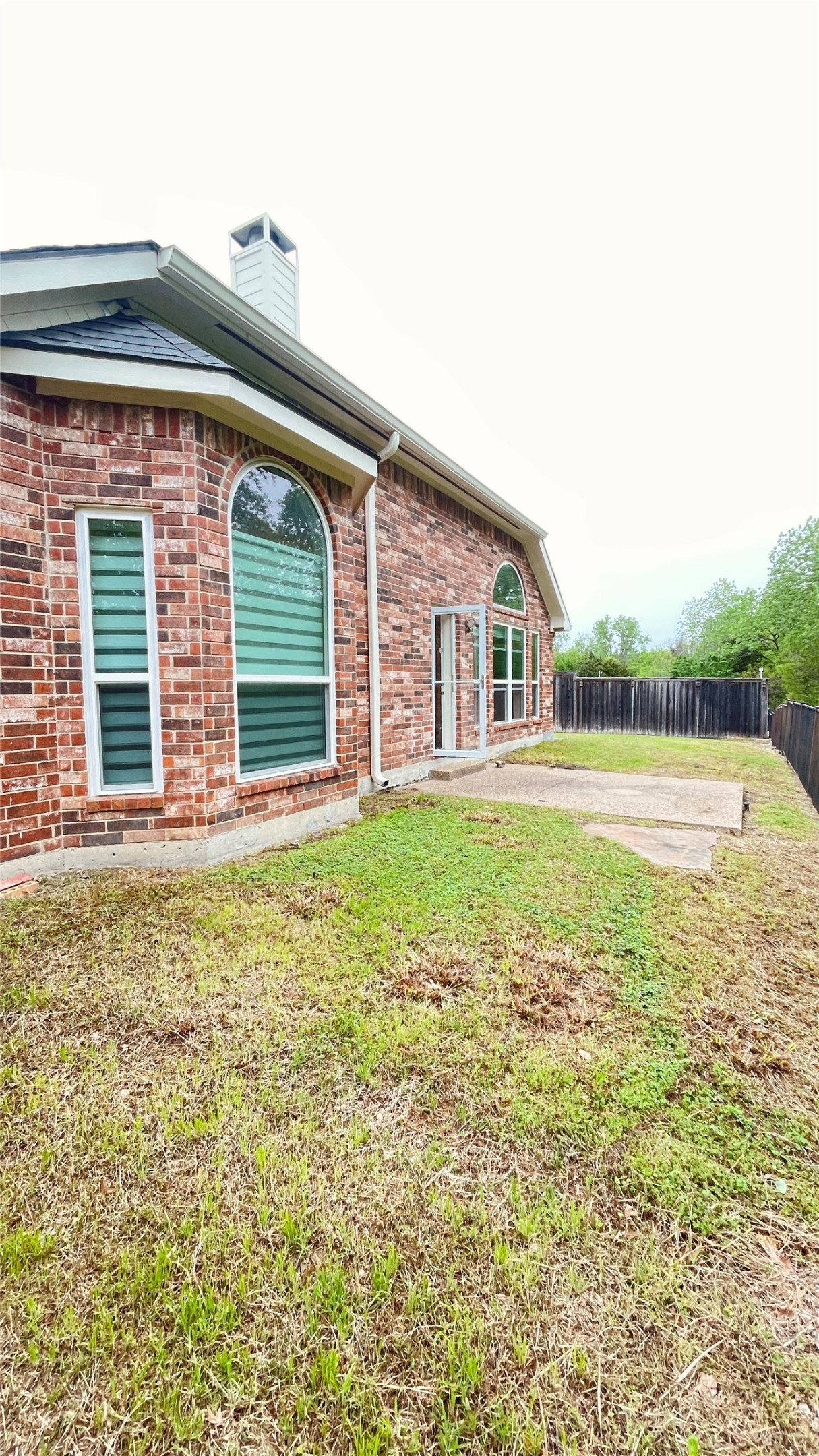 1822 Hollow Creek Court