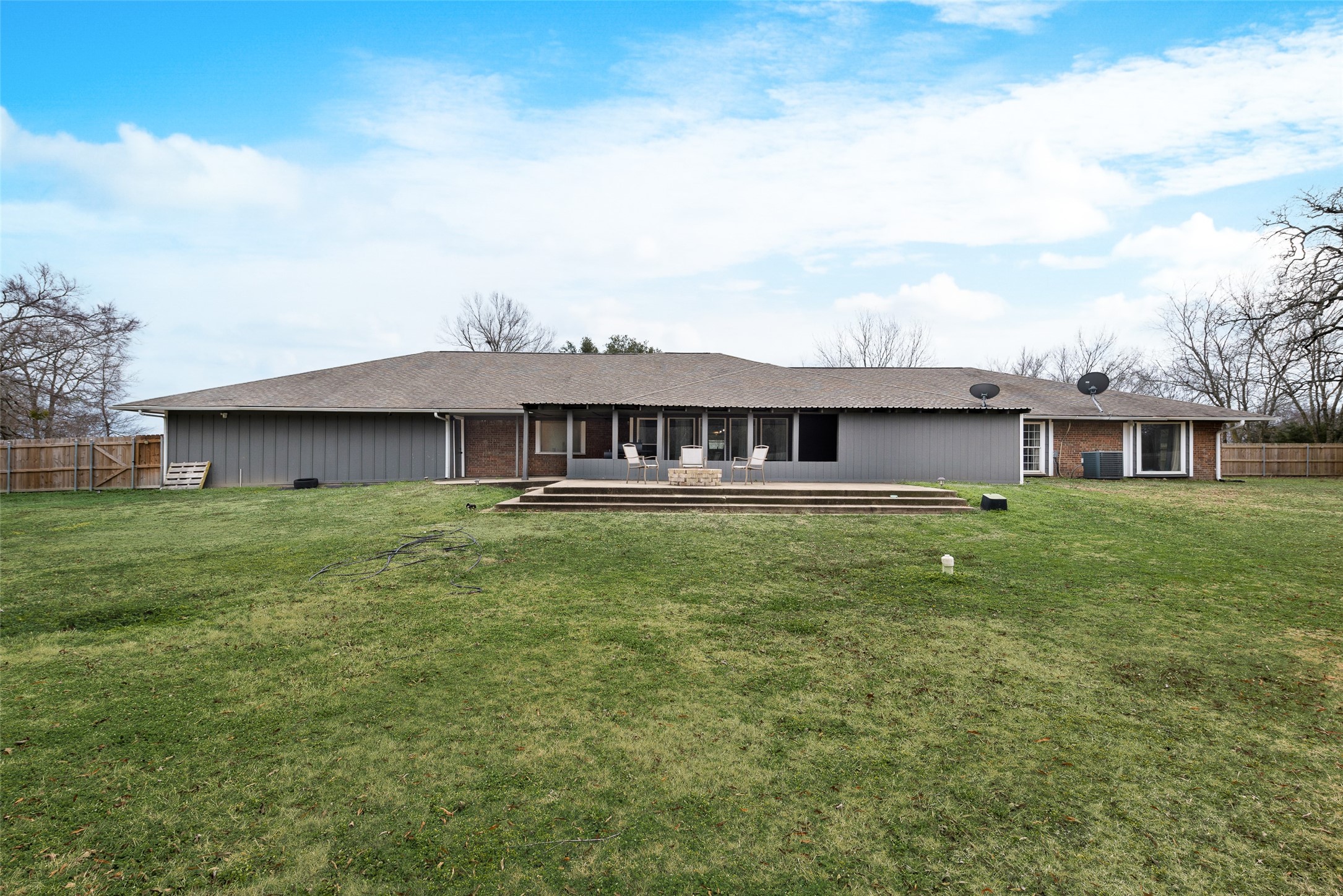 6414 Farm Road 2653 S