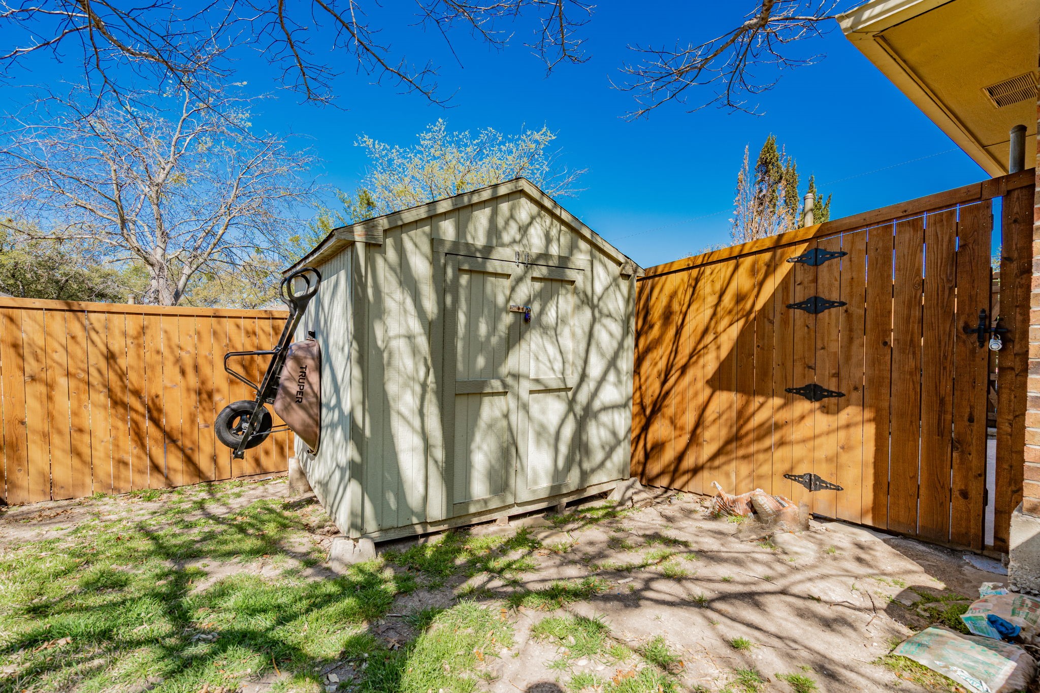 10027 Silvertree Drive