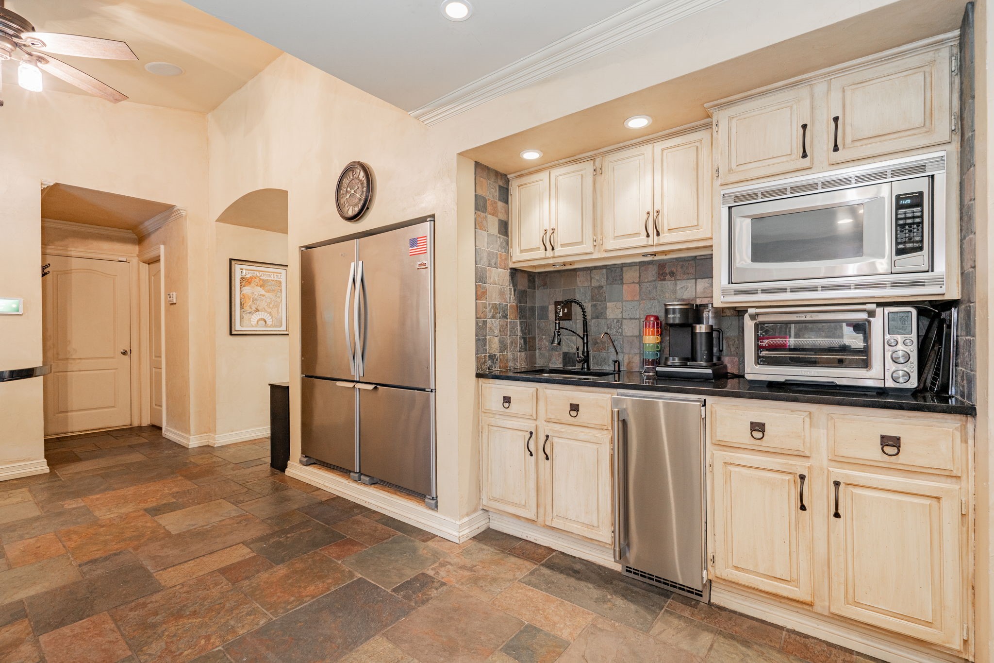 10027 Silvertree Drive