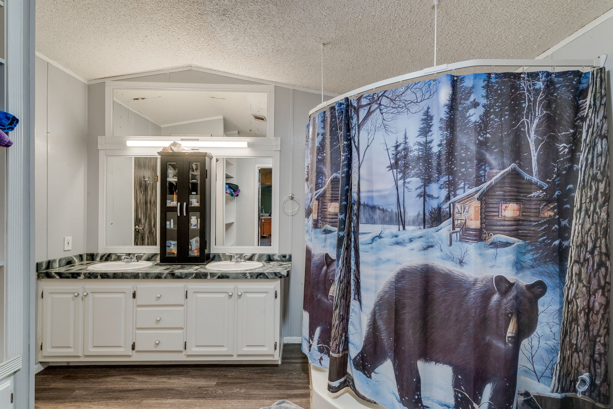 8324 Mckinney Lane