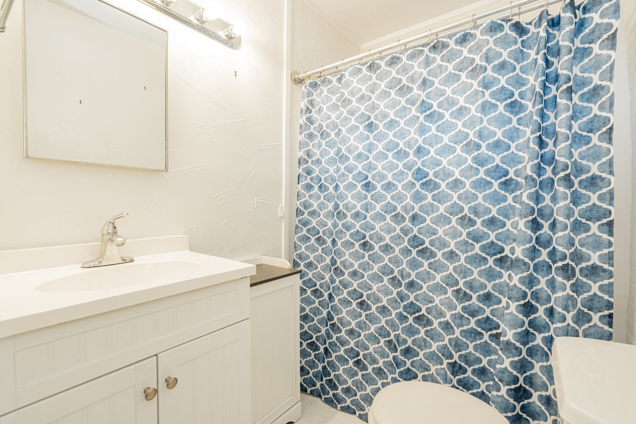 117 Whispering Oaks Trail