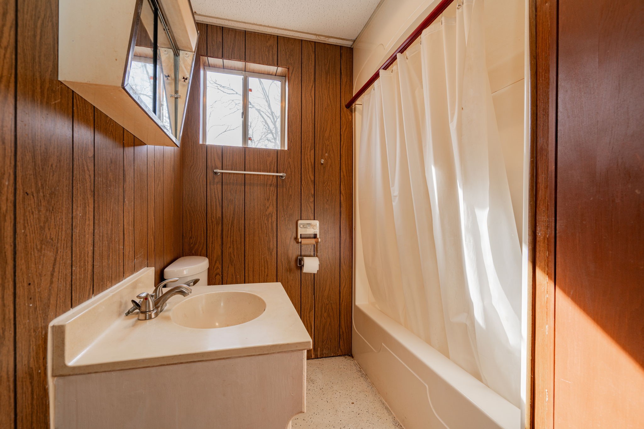 117 Whispering Oaks Trail