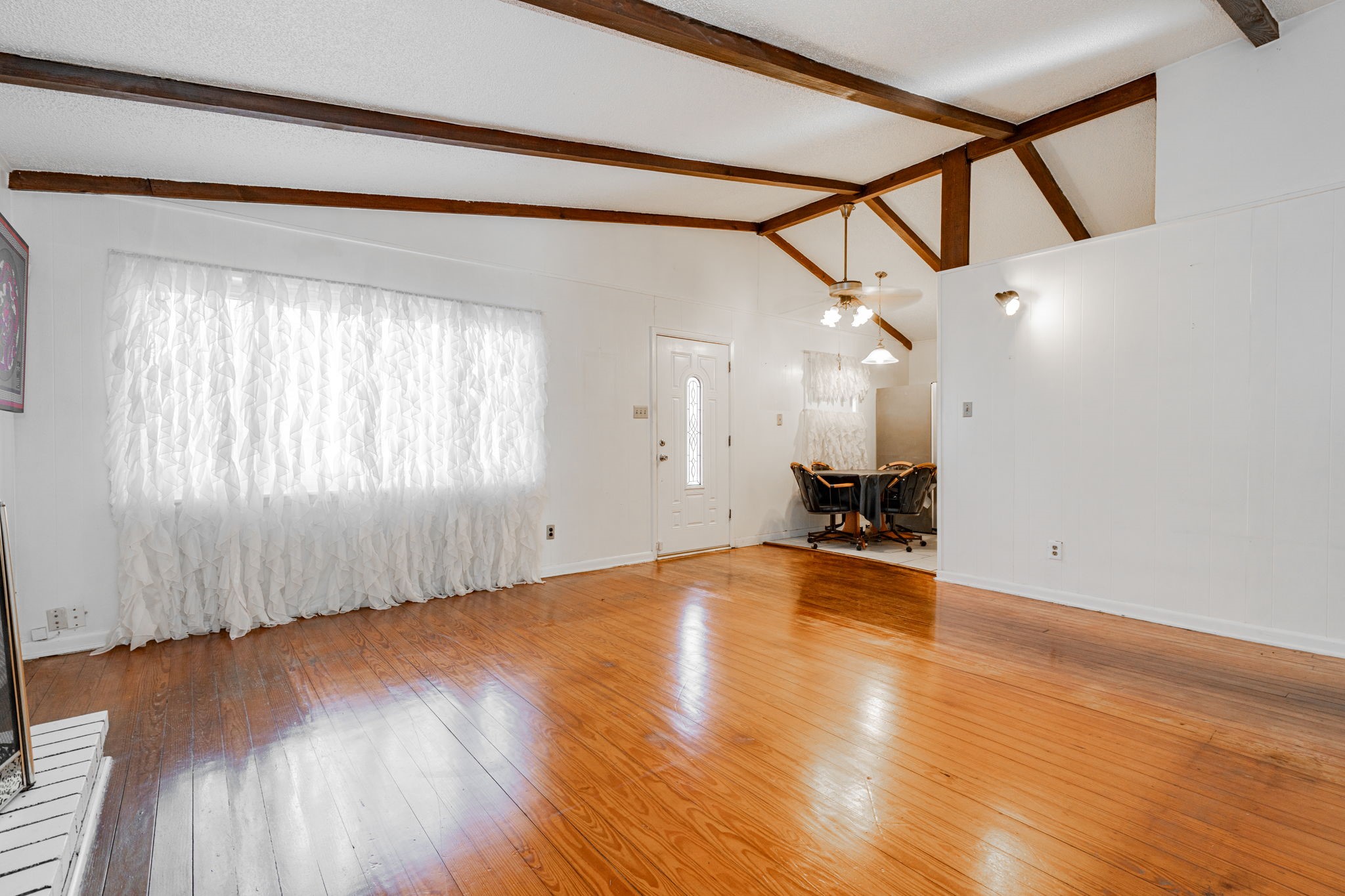 117 Whispering Oaks Trail