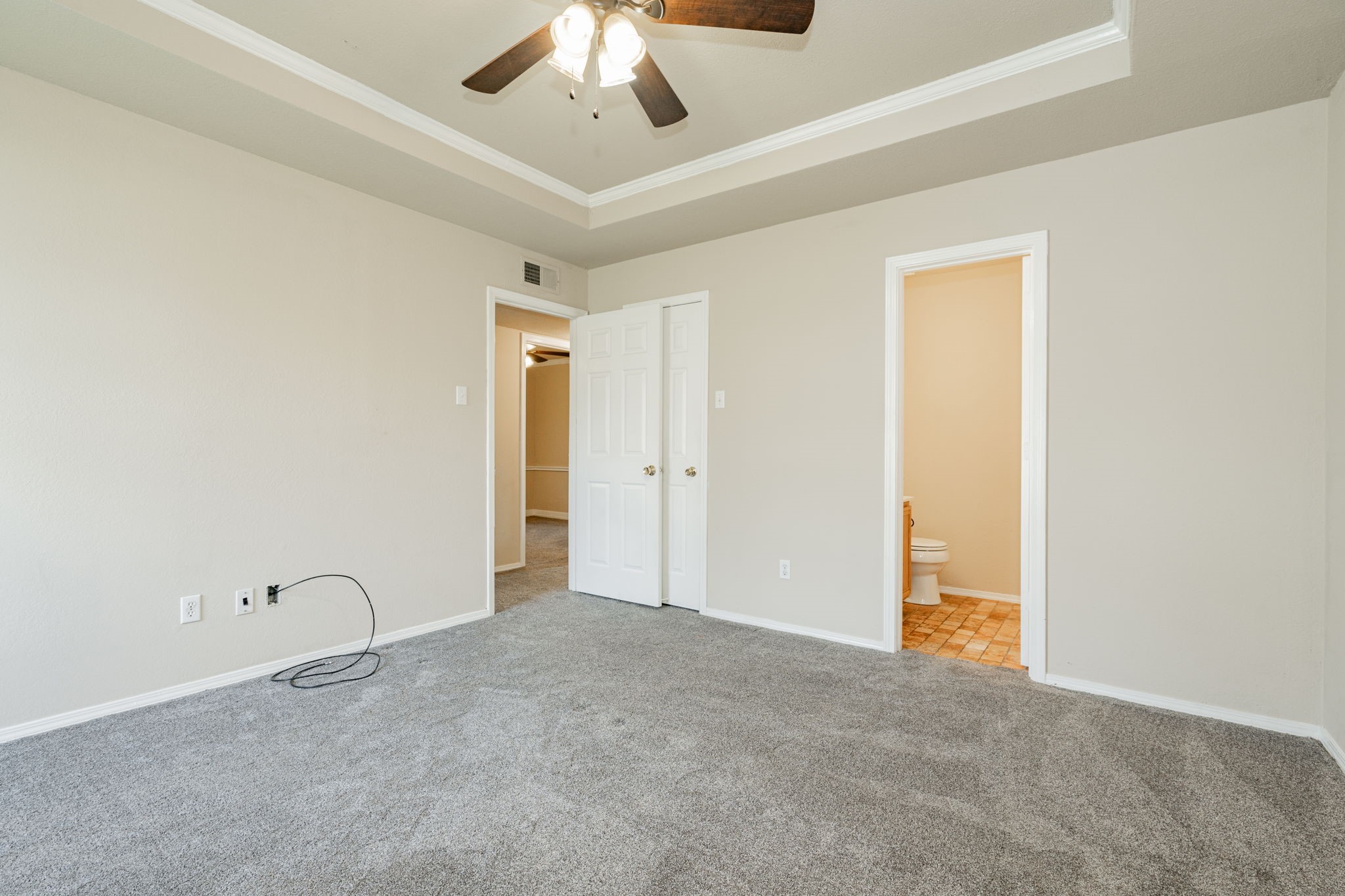402 Creekside Drive
