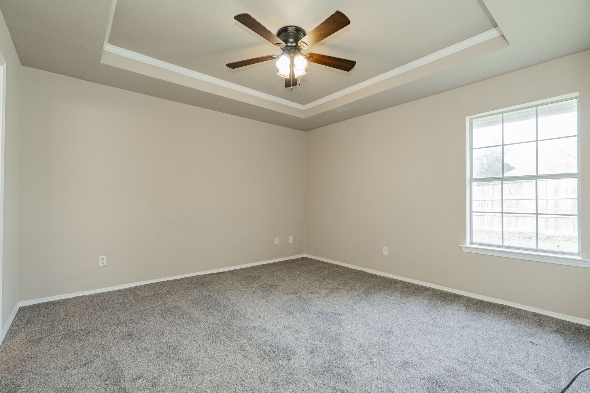 402 Creekside Drive