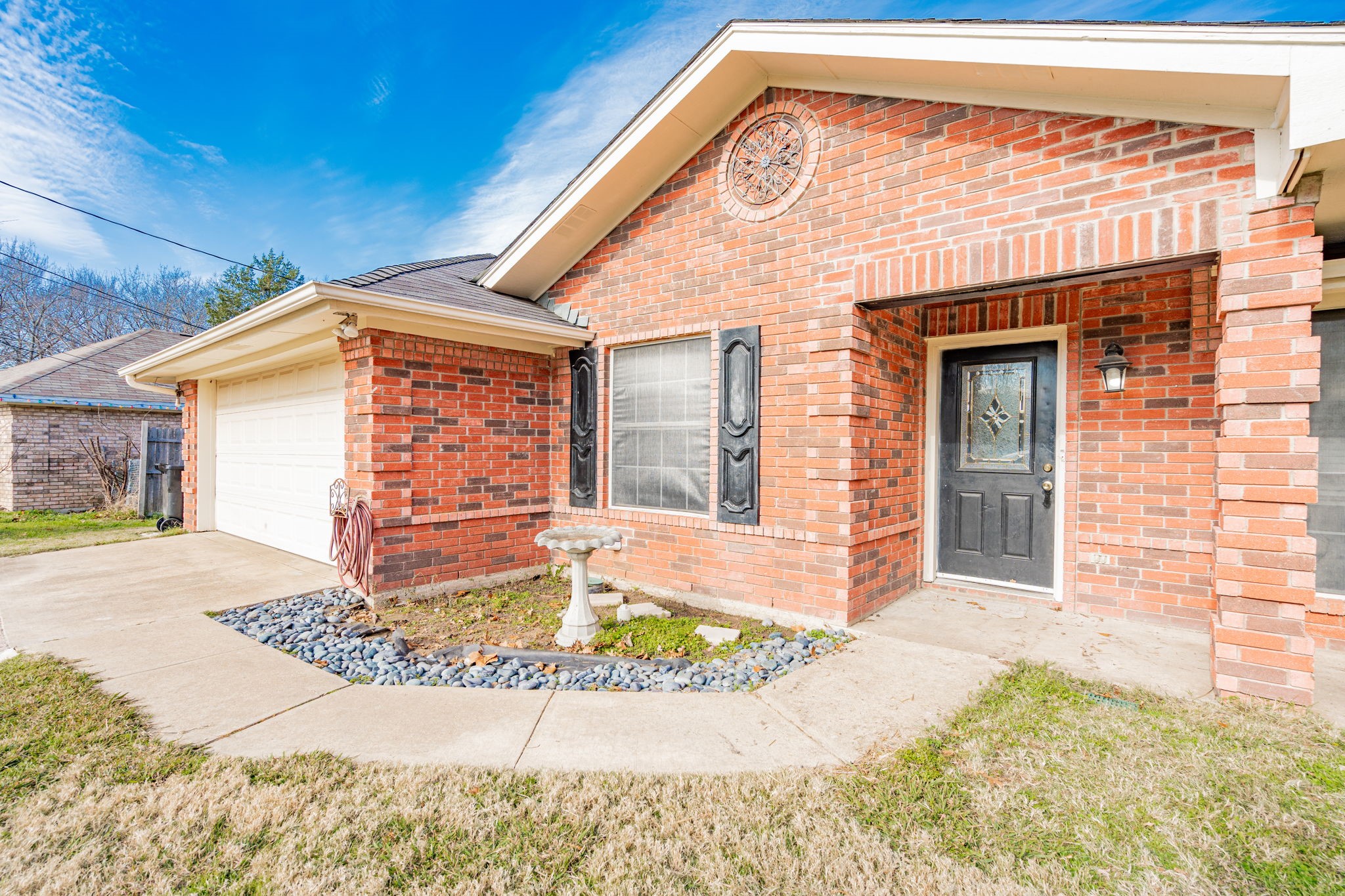 402 Creekside Drive