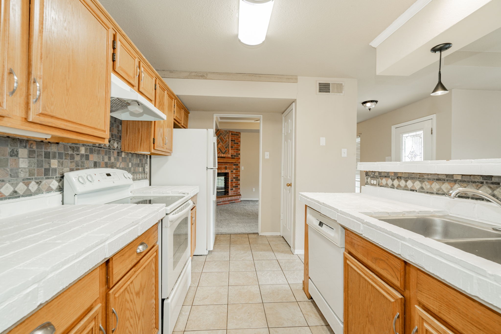 402 Creekside Drive