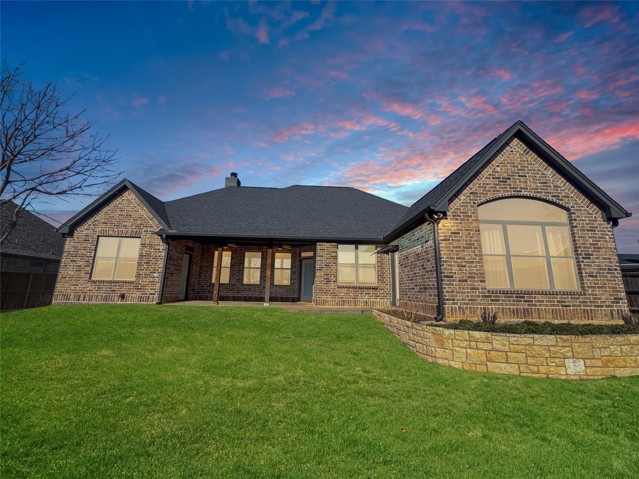 1204 Thomas Lane