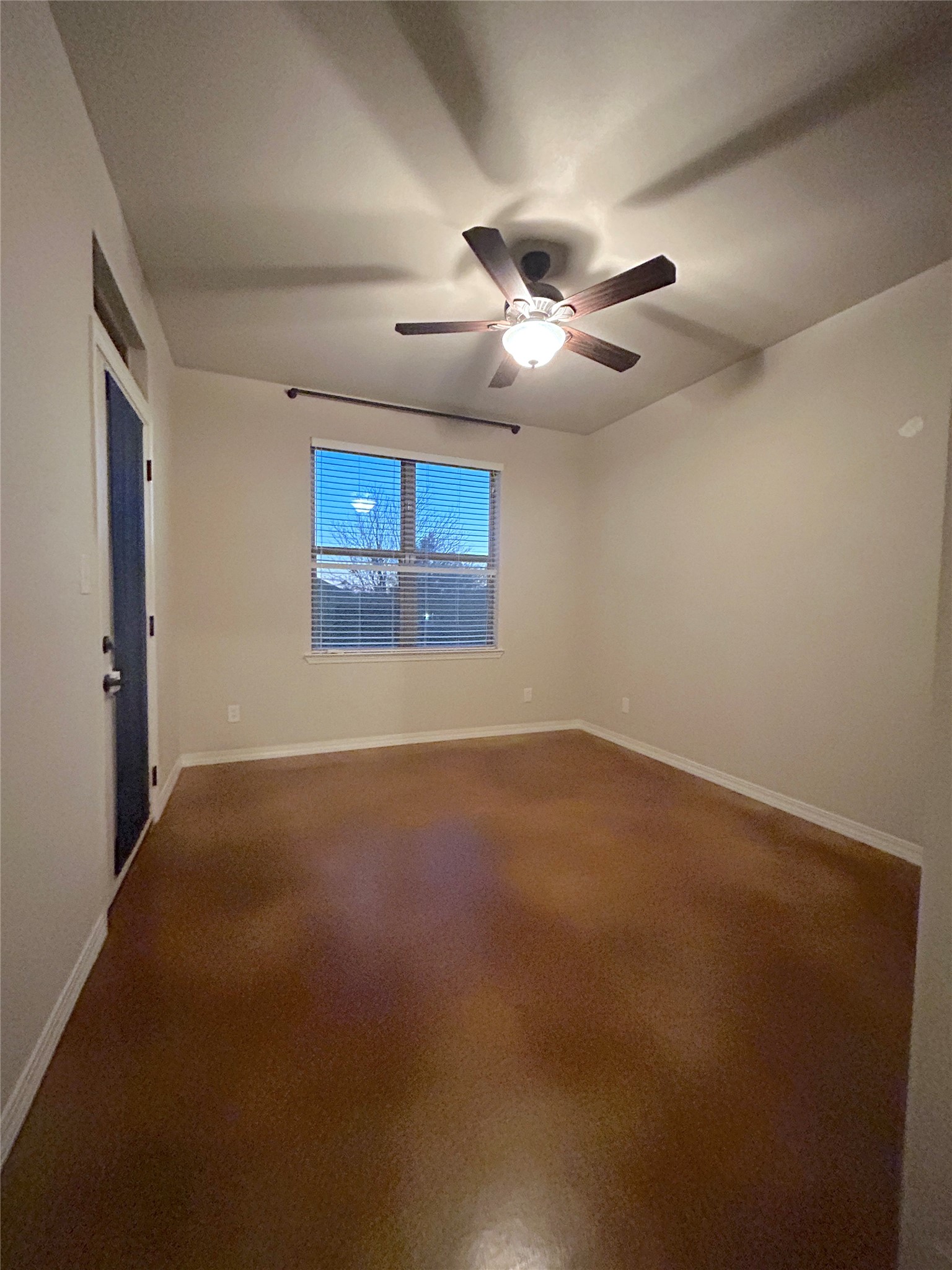 1204 Thomas Lane