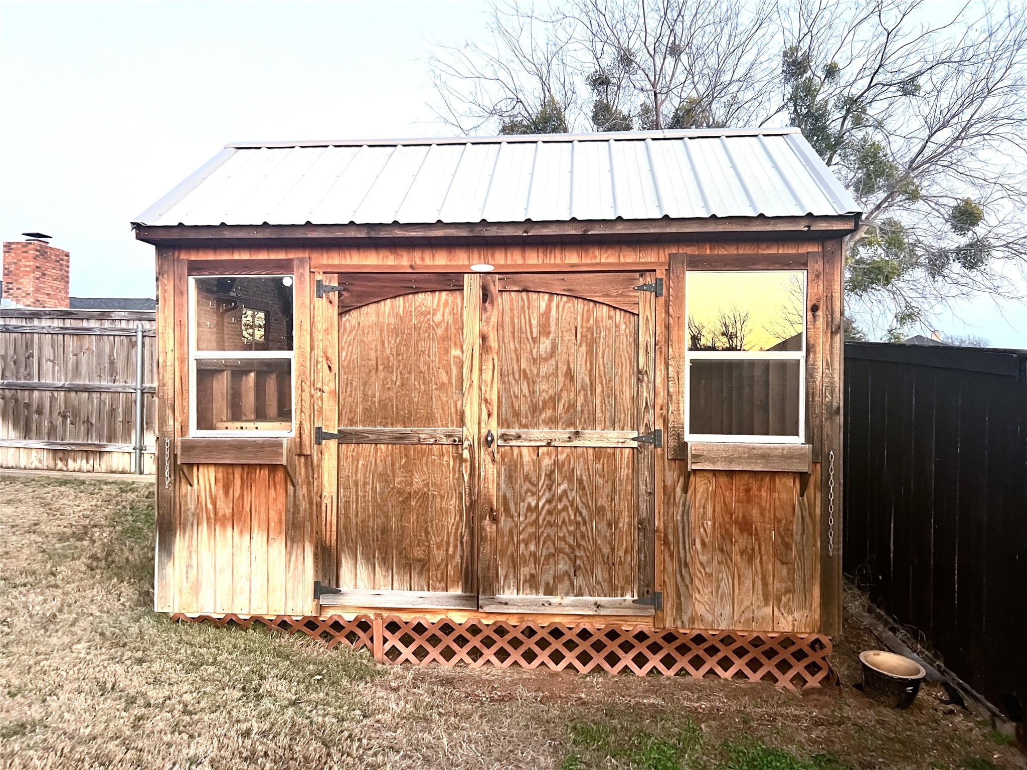 1204 Thomas Lane